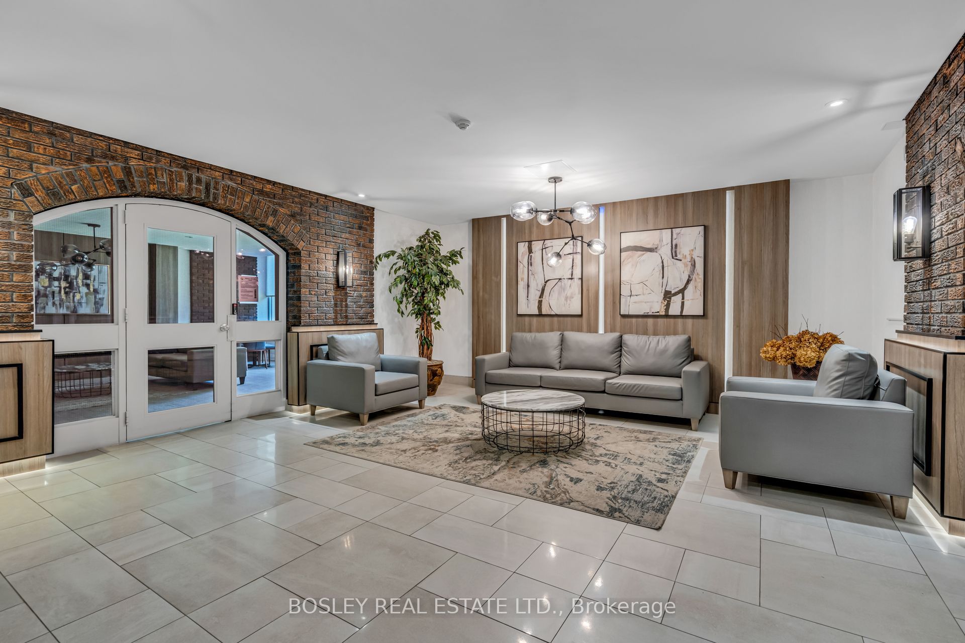 966 Inverhouse Drive 112, Mississauga, ON L5J 4B6 photo 4