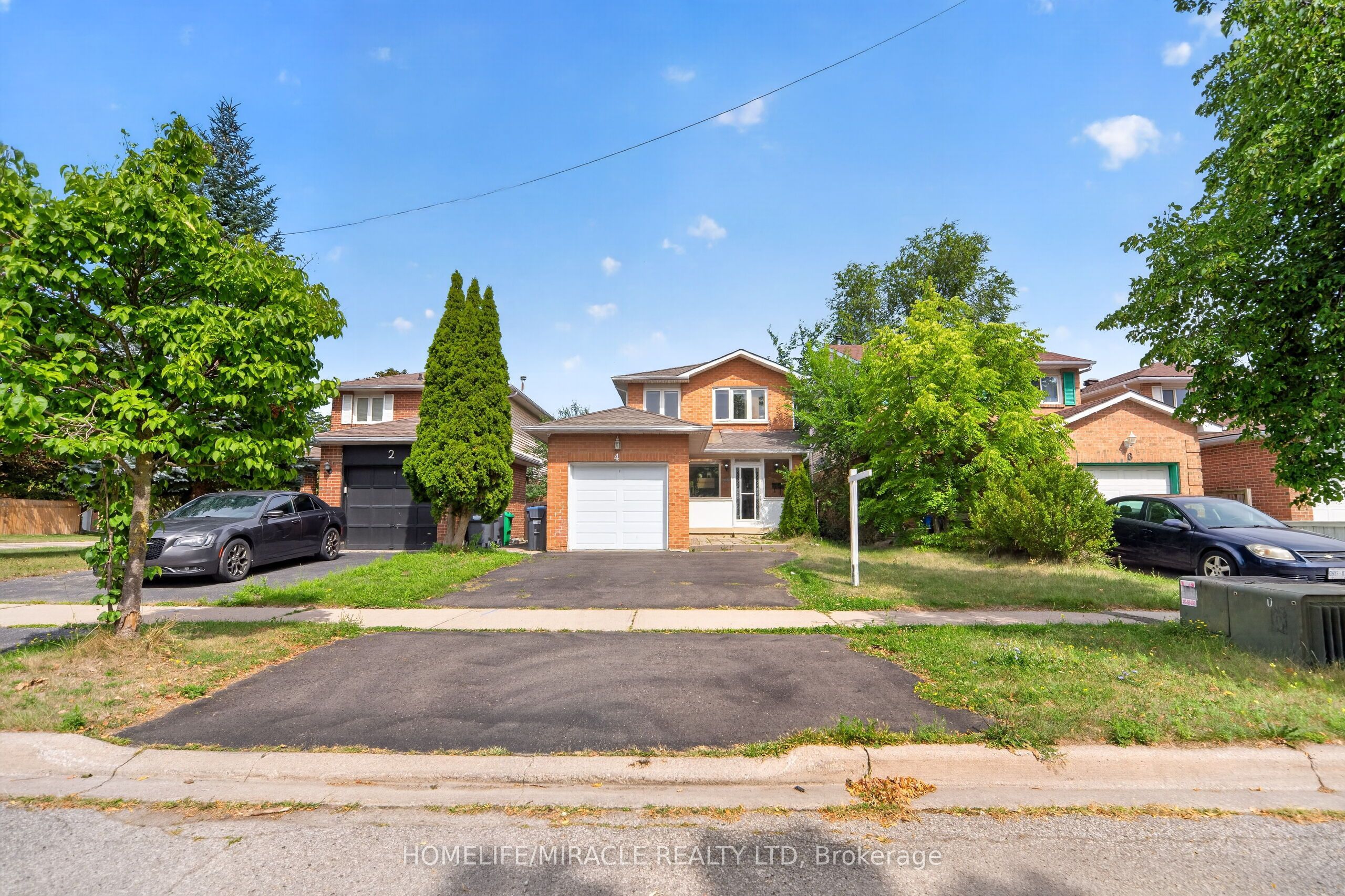 4 Summertime Court, Brampton, ON L6Z 2B4