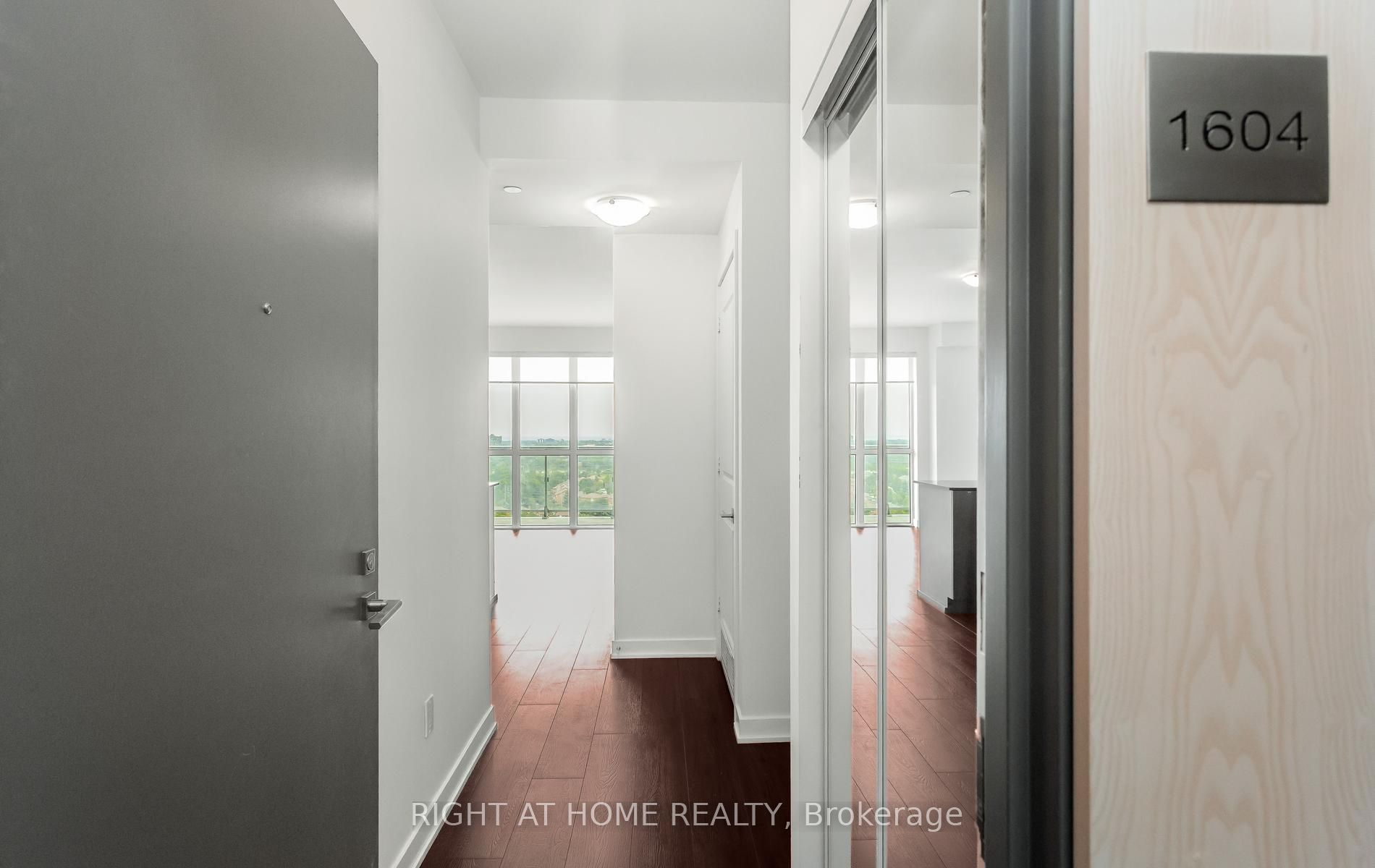 4655 Glen Erin Drive 1604, Mississauga, ON L5M 0Z1 photo 4