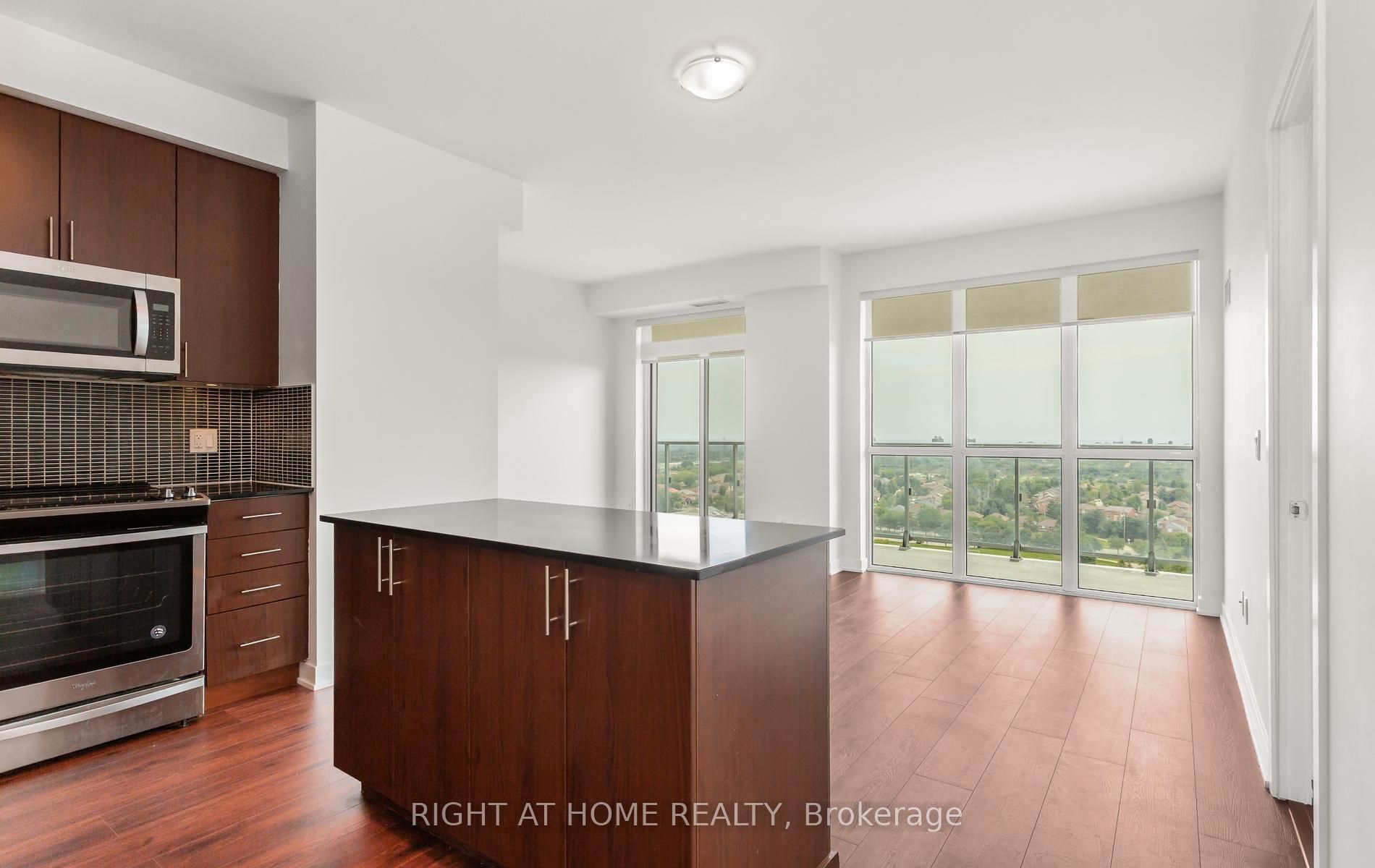 4655 Glen Erin Drive 1604, Mississauga, ON L5M 0Z1 photo 5