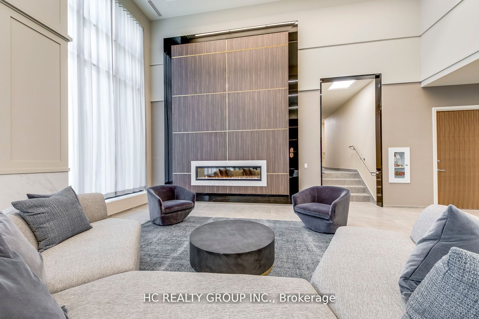4055 Parkside Village Drive 2817, Mississauga, ON L5B 0K8 photo 5