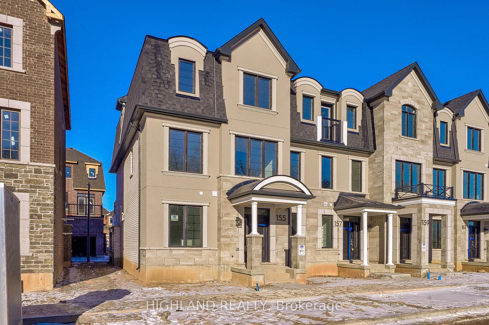 155 Settlers Road E, Oakville, ON L6H 7X7