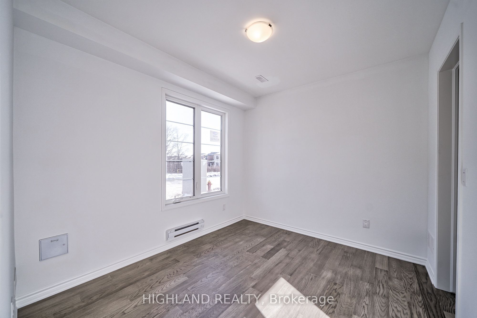 155 Settlers Road E, Oakville, ON L6H 7X7 photo 3