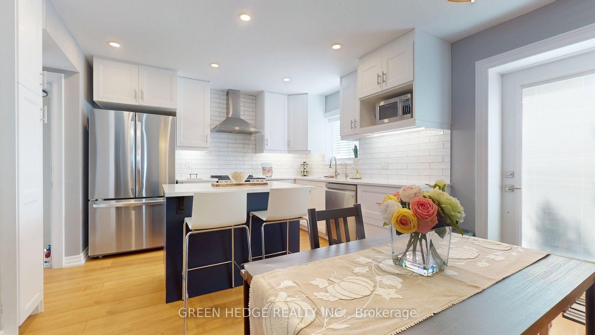 66 Cliff Street, Toronto, ON M6N 4M1 photo 2