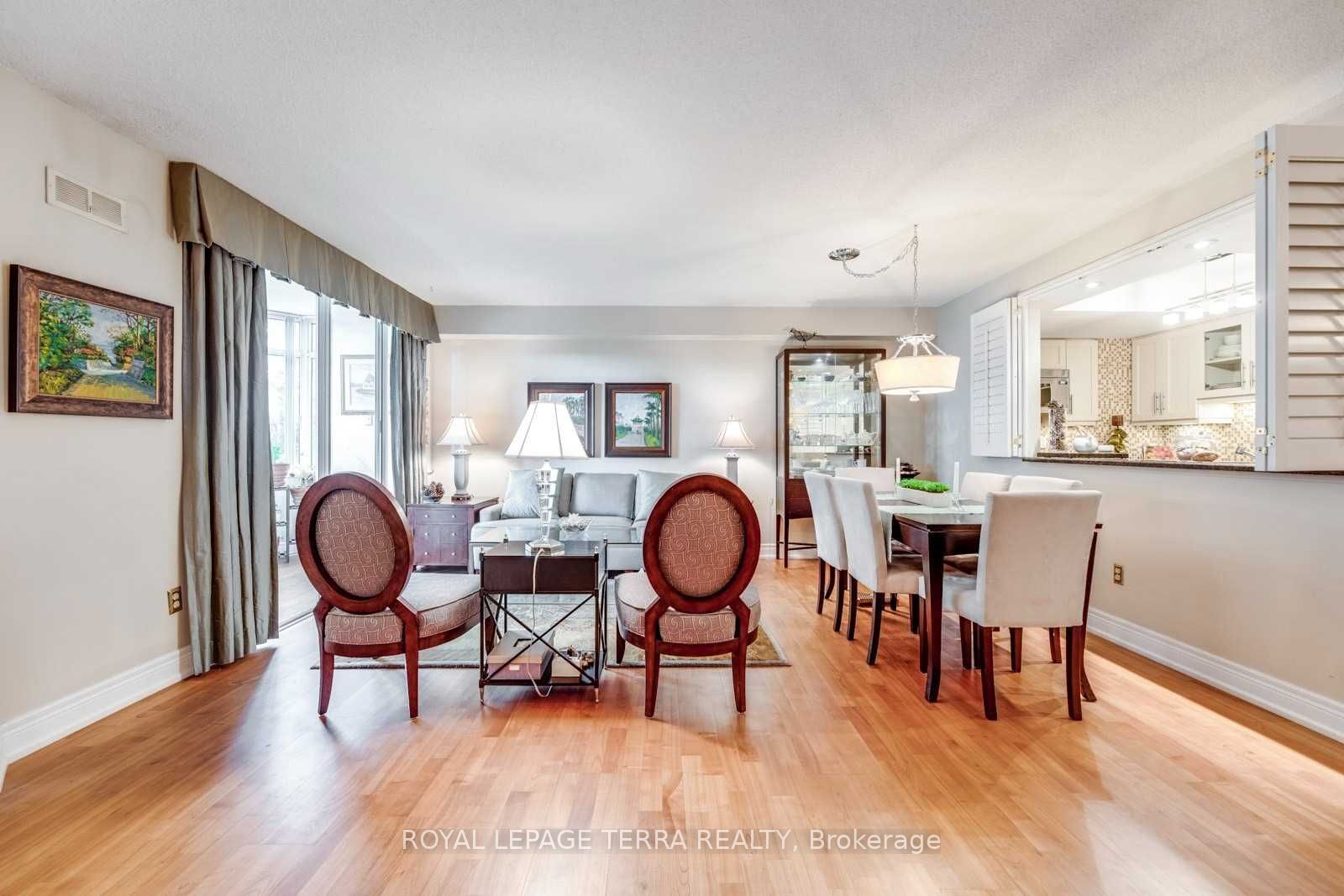 300 Webb Drive 201, Mississauga, ON L5B 3W3 photo 2