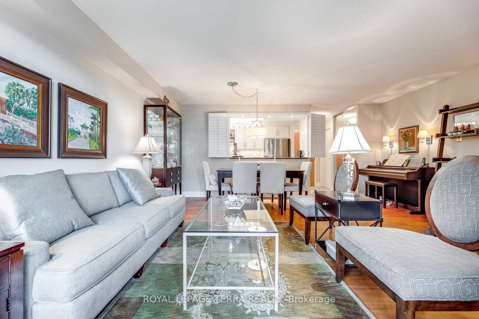 300 Webb Drive 201, Mississauga, ON L5B 3W3 photo 3