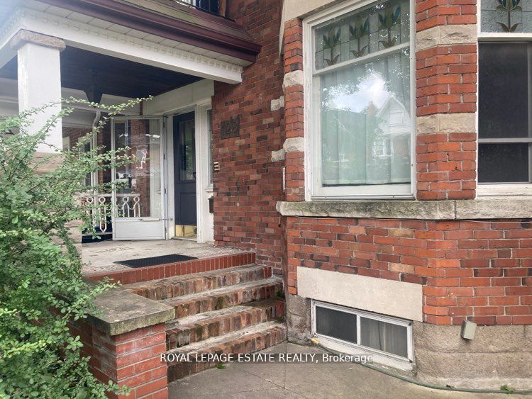 128 Mavety Street, Toronto, ON M6P 2L9 photo 3