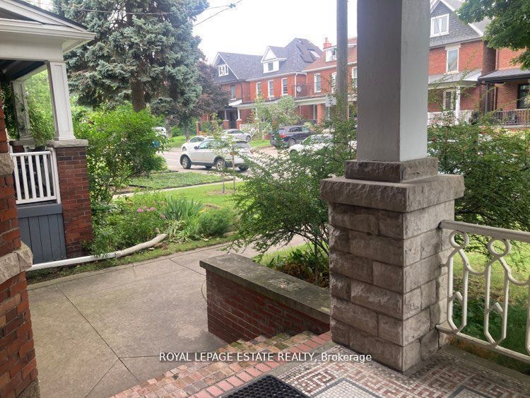 128 Mavety Street, Toronto, ON M6P 2L9 photo 4