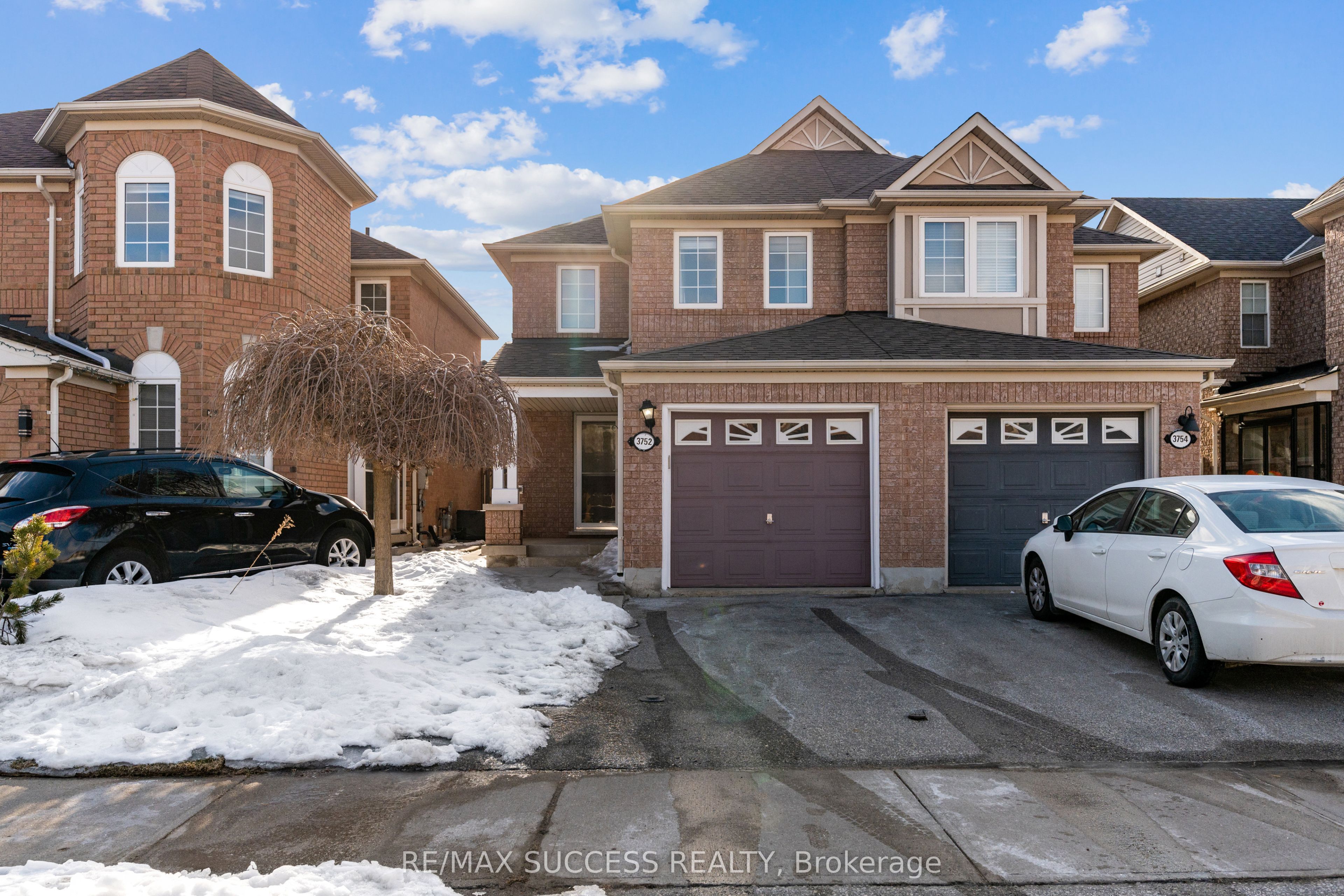 3752 Milkwood Crescent, Mississauga, ON L5N 8H3 photo 2