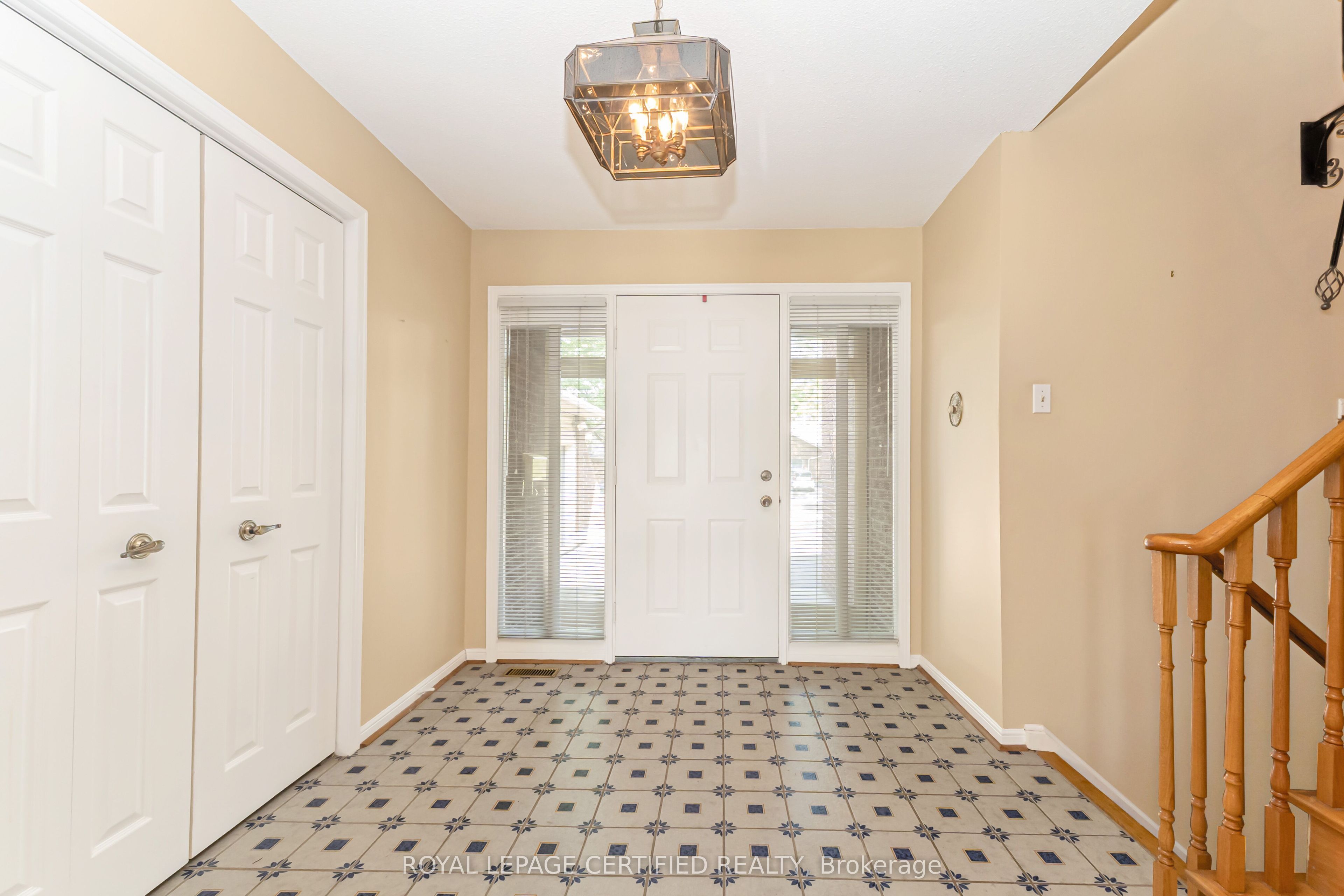 14 Broomfield Court, Brampton, ON L6Z 1T5 photo 5