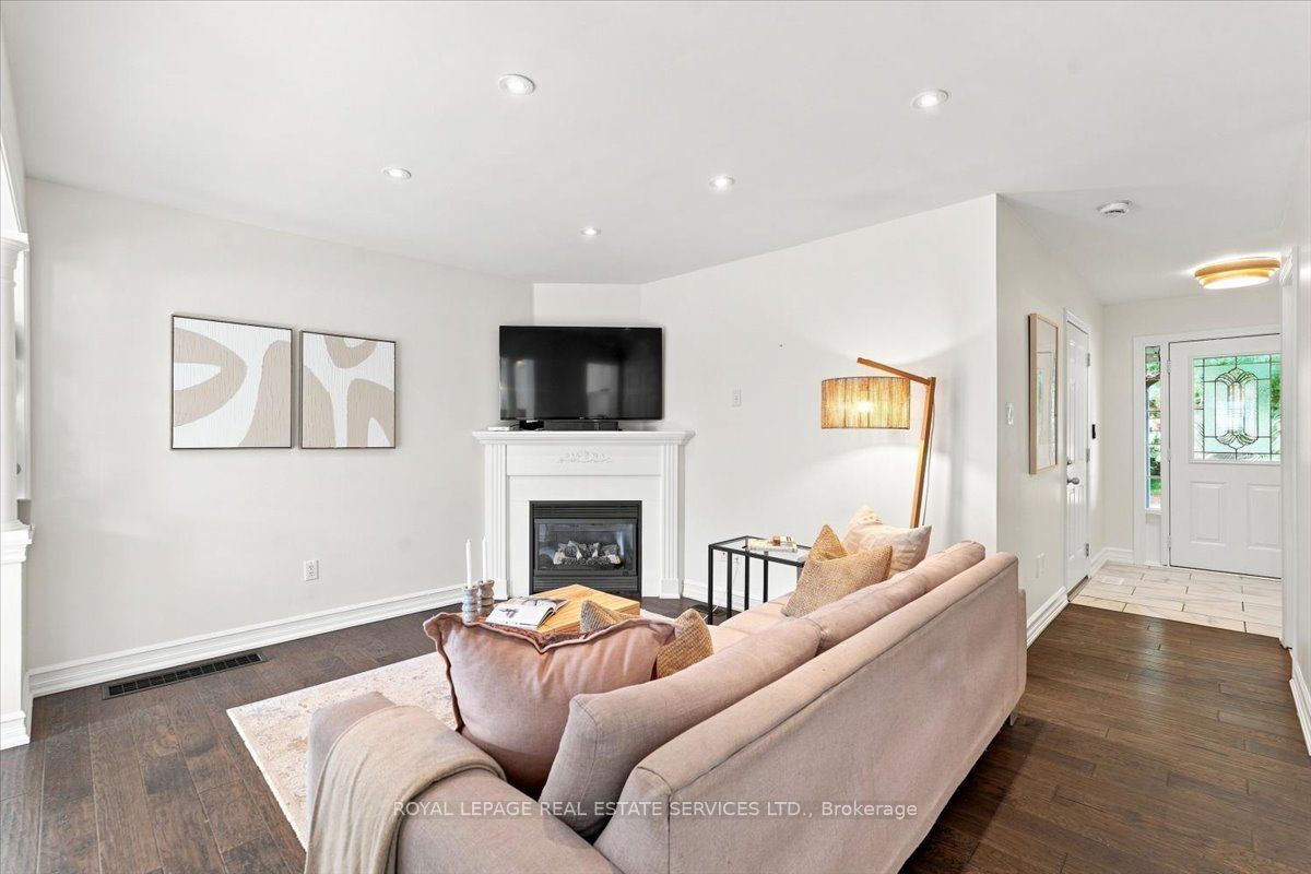 2970 Berwick Drive 3, Burlington, ON L7M 4W3 photo 4
