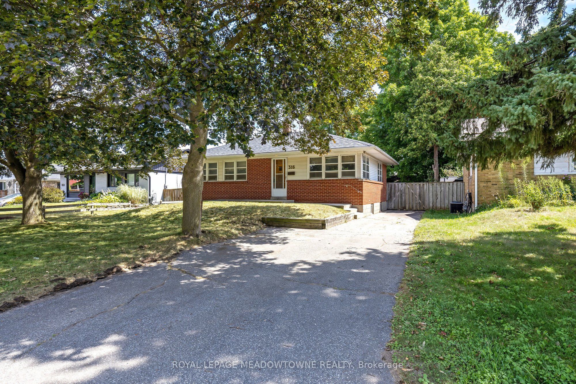 316 Westcott Road, Halton Hills, ON L7J 1R3 photo 2