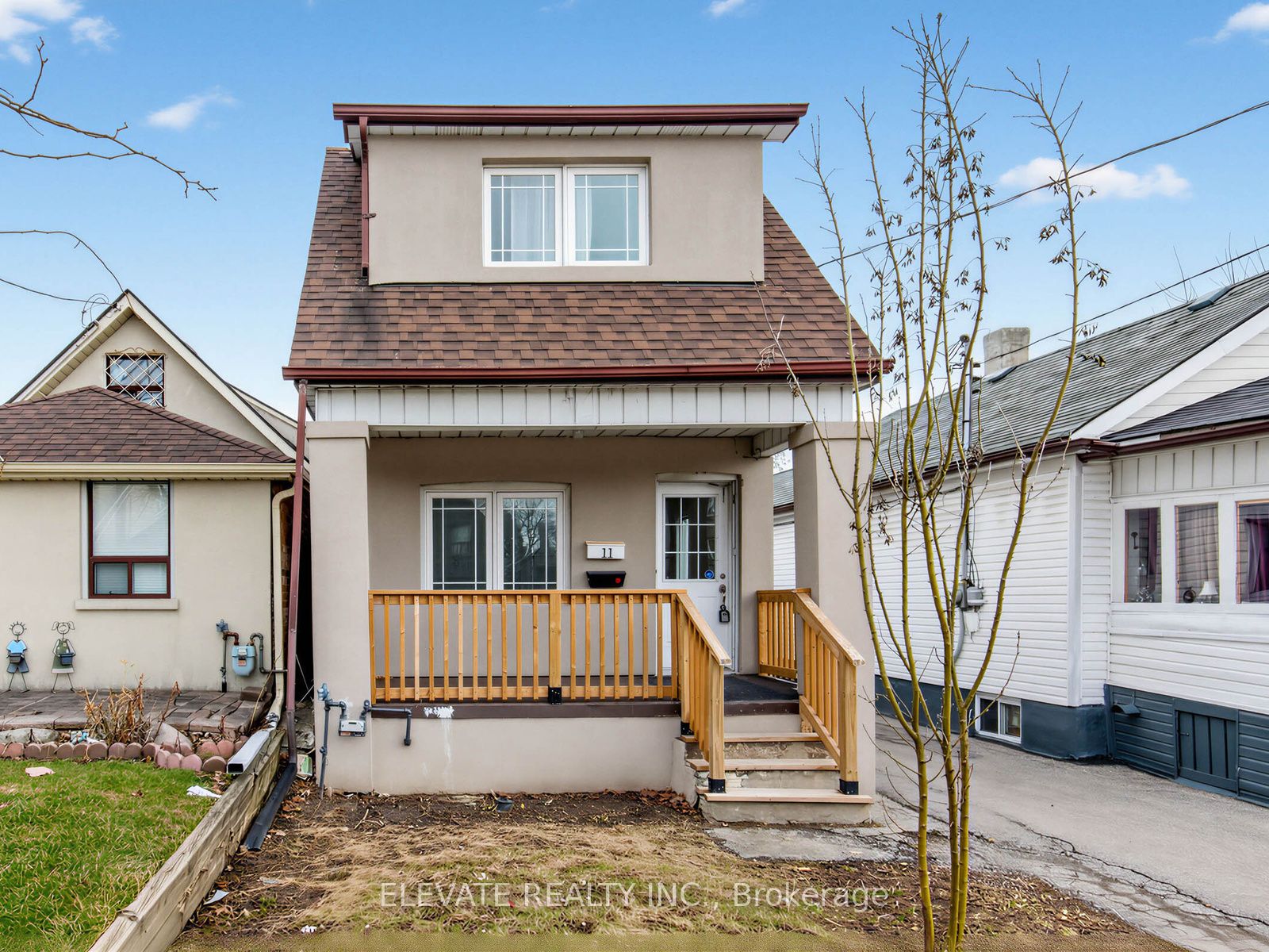 11 Rowntree Avenue, Toronto, ON M6N 1R4