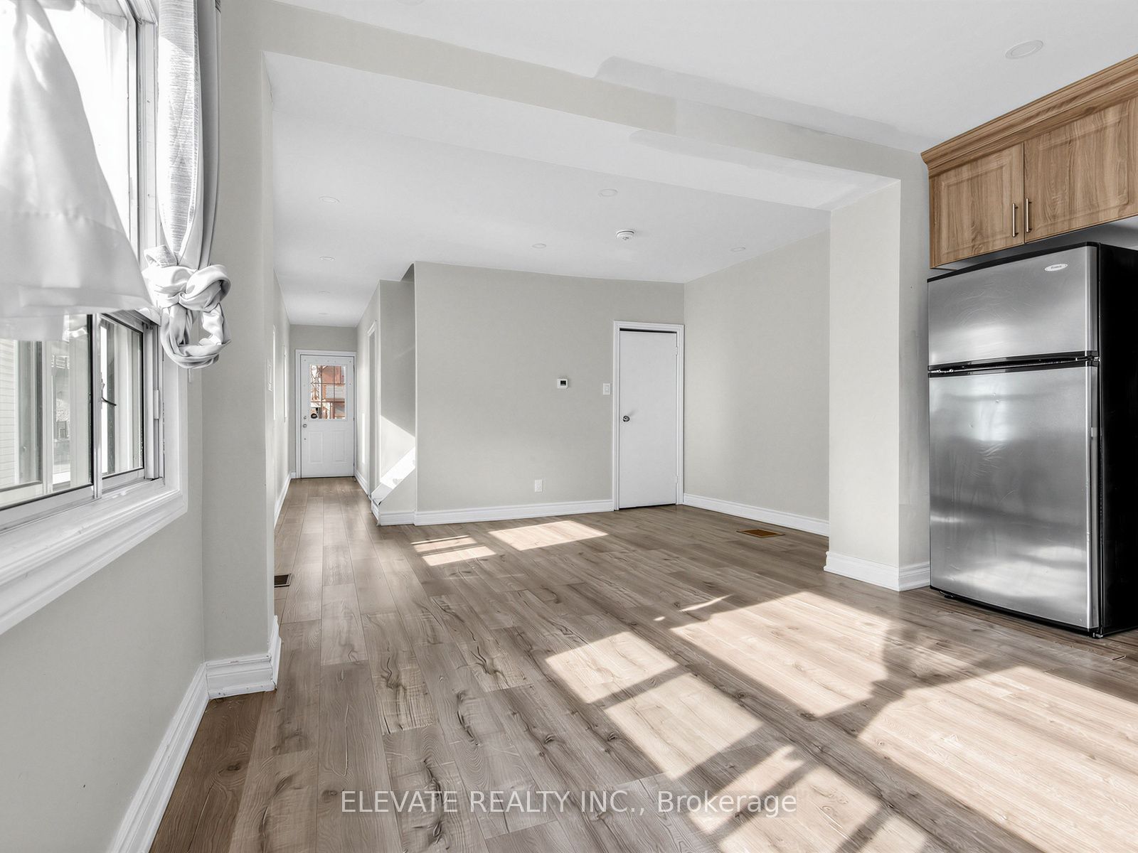 11 Rowntree Avenue, Toronto, ON M6N 1R4 photo 5