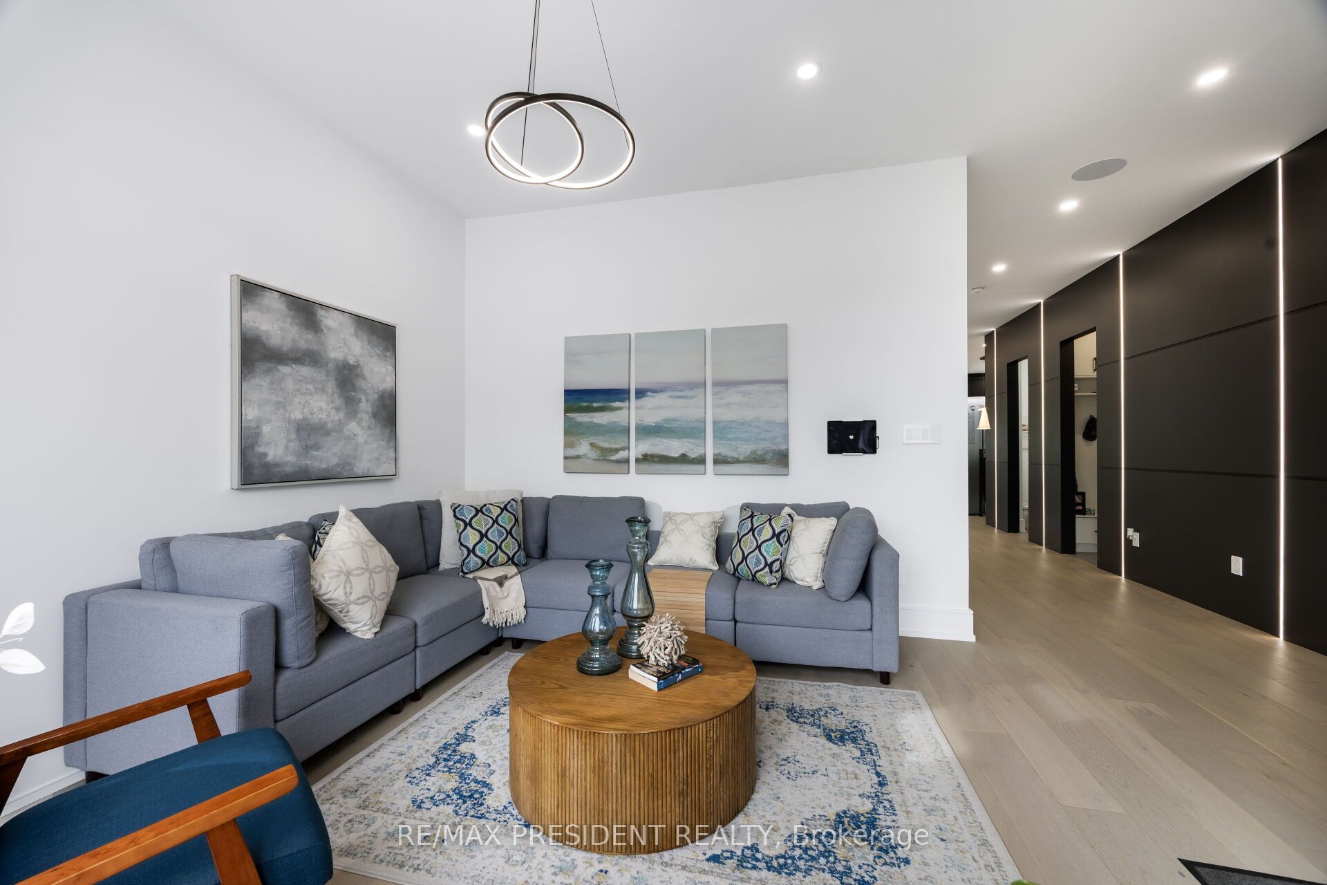 1081 Ogden Avenue, Mississauga, ON L5E 2G7 photo 5