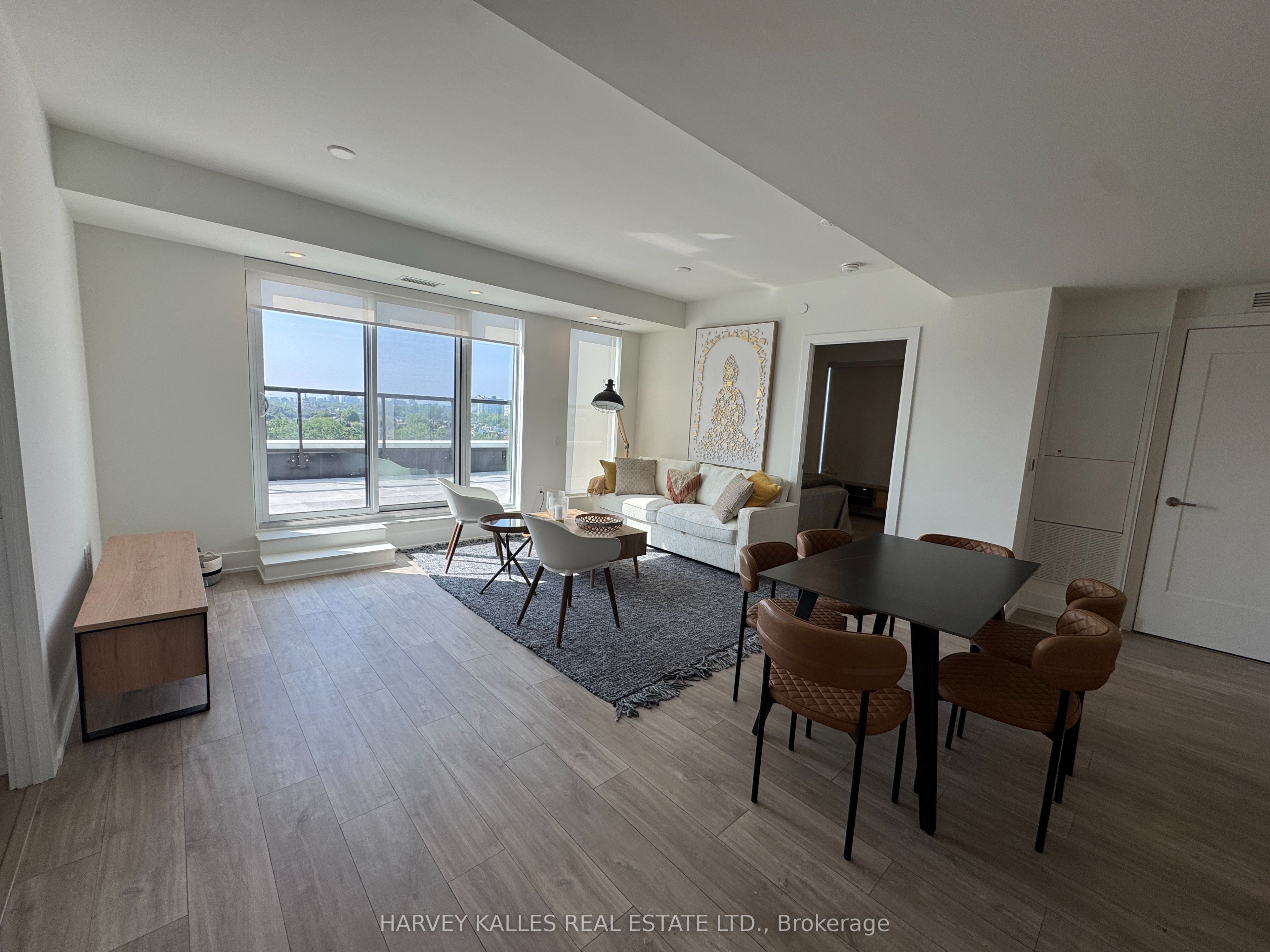 858 Dupont Street 729, Toronto, ON M6G 0C1