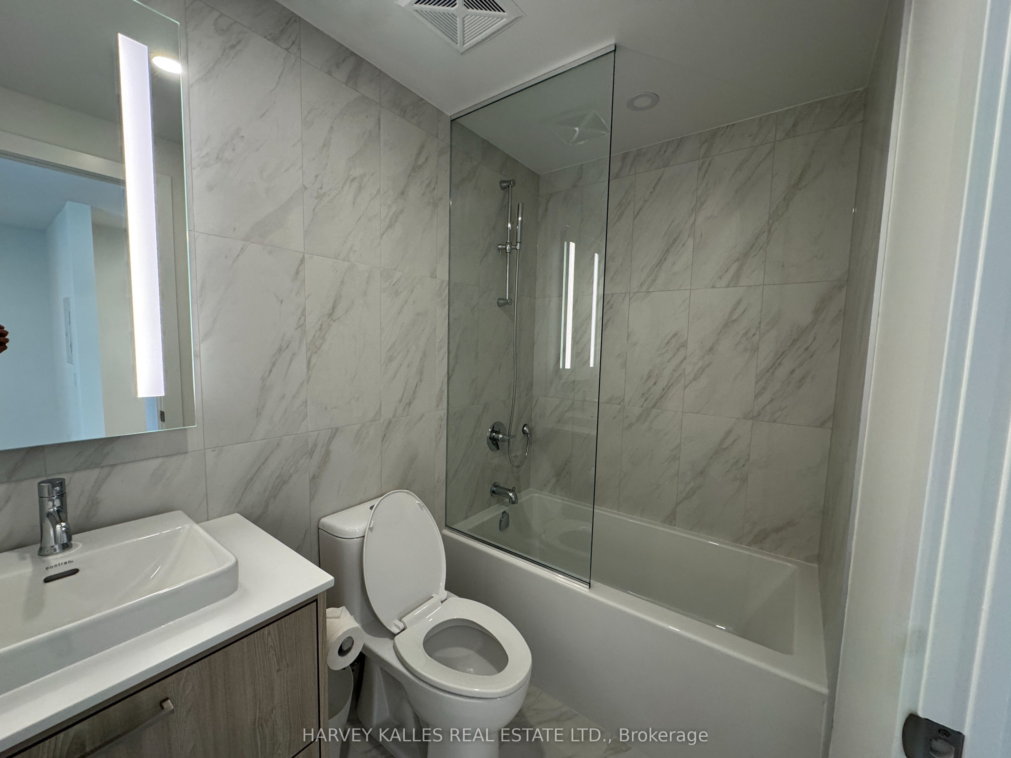 858 Dupont Street 729, Toronto, ON M6G 0C1 photo 5
