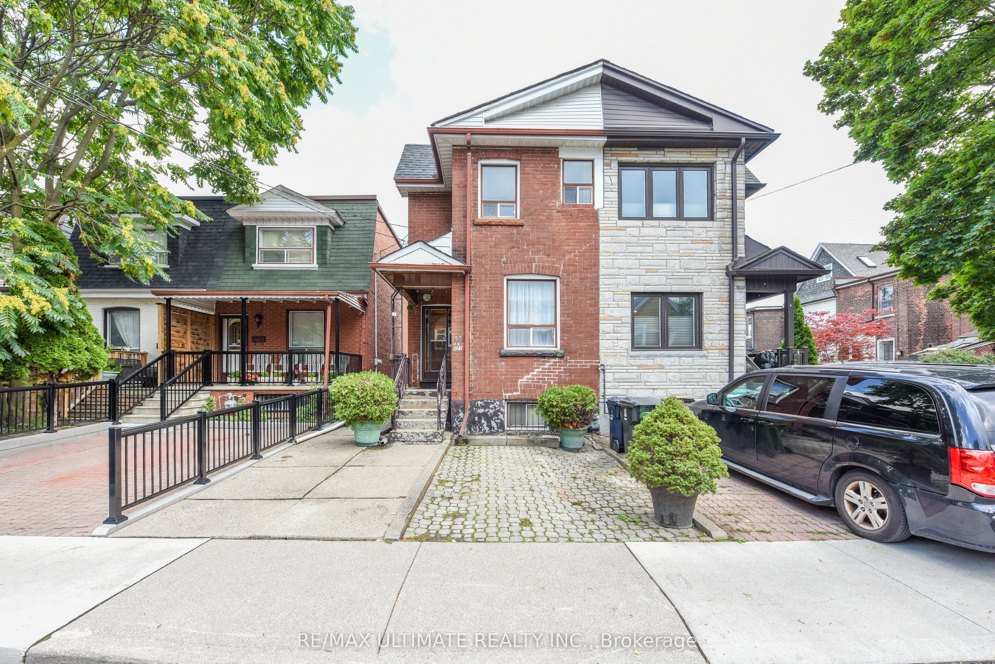 127 Salem Avenue, Toronto, ON M6H 3C4 photo 2