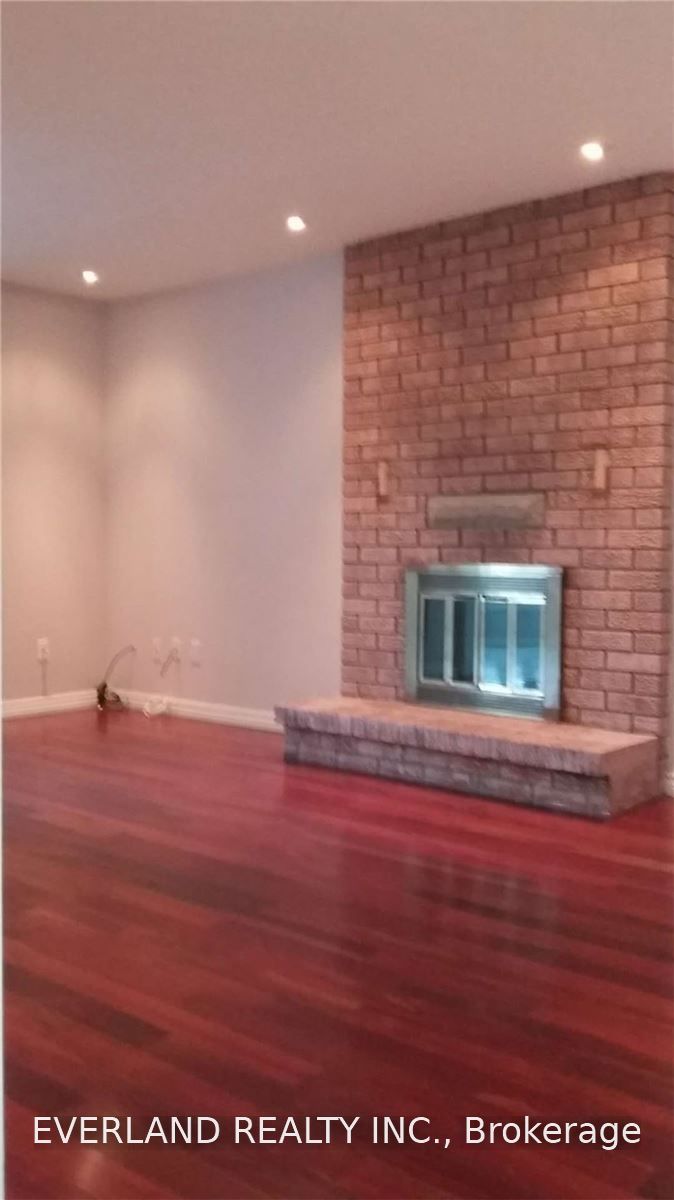 4101 Loyalist Drive, Mississauga, ON L5L 3Z1 photo 5