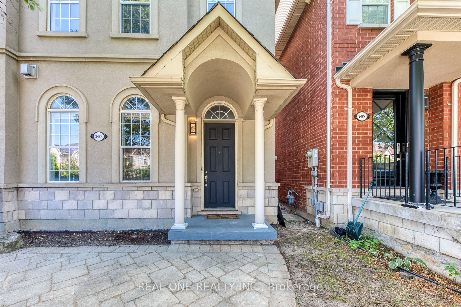 3486 Eglinton Avenue W, Mississauga, ON L5M 7P4 photo 4