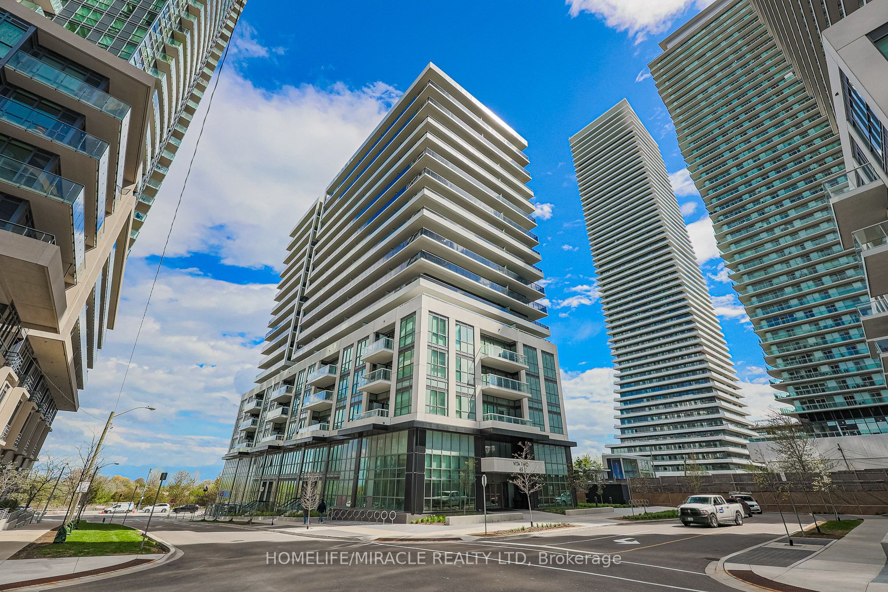 65 Annie Craig Drive 1110, Toronto, ON M8V 0C4 photo 2