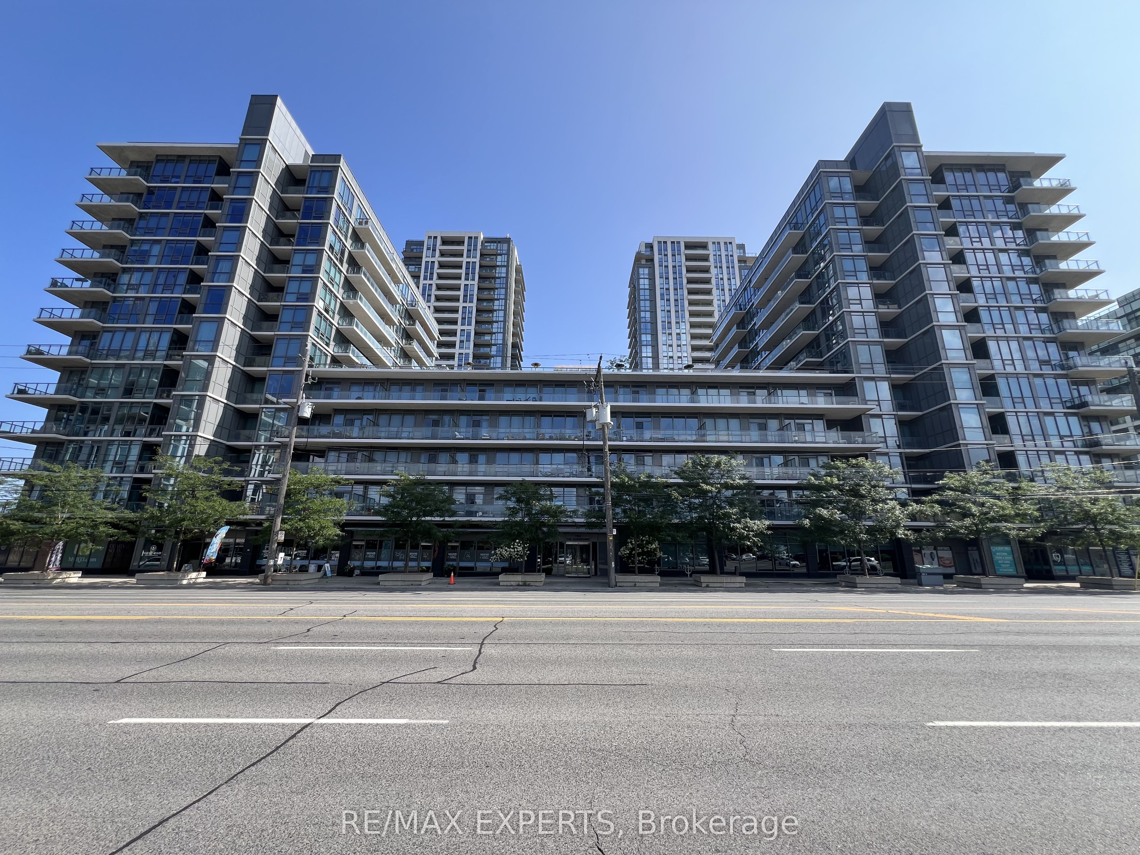 1185 The Queensway 215, Toronto, ON M8Z 0C6