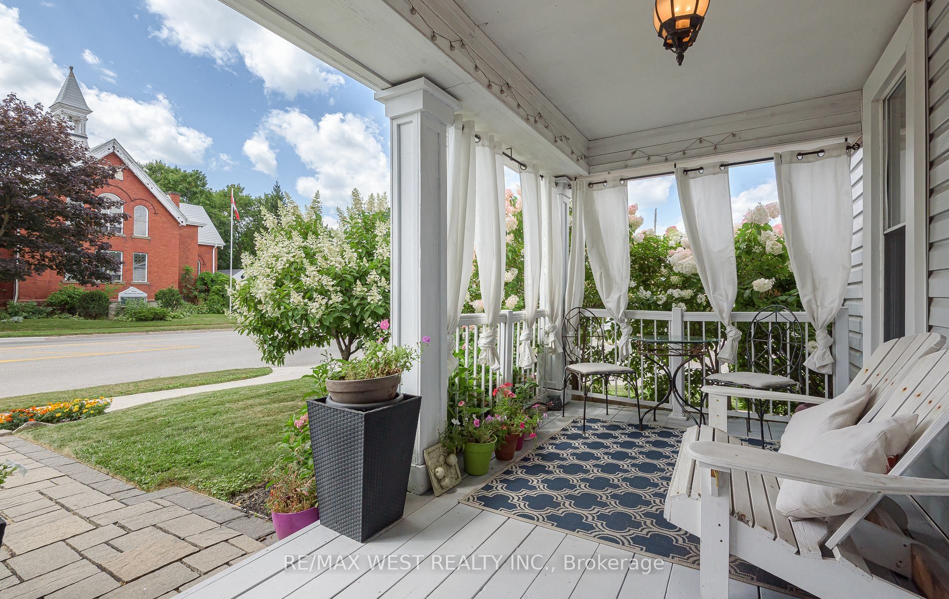 37 Main Street N, Halton Hills, ON L7J 1V5 photo 5