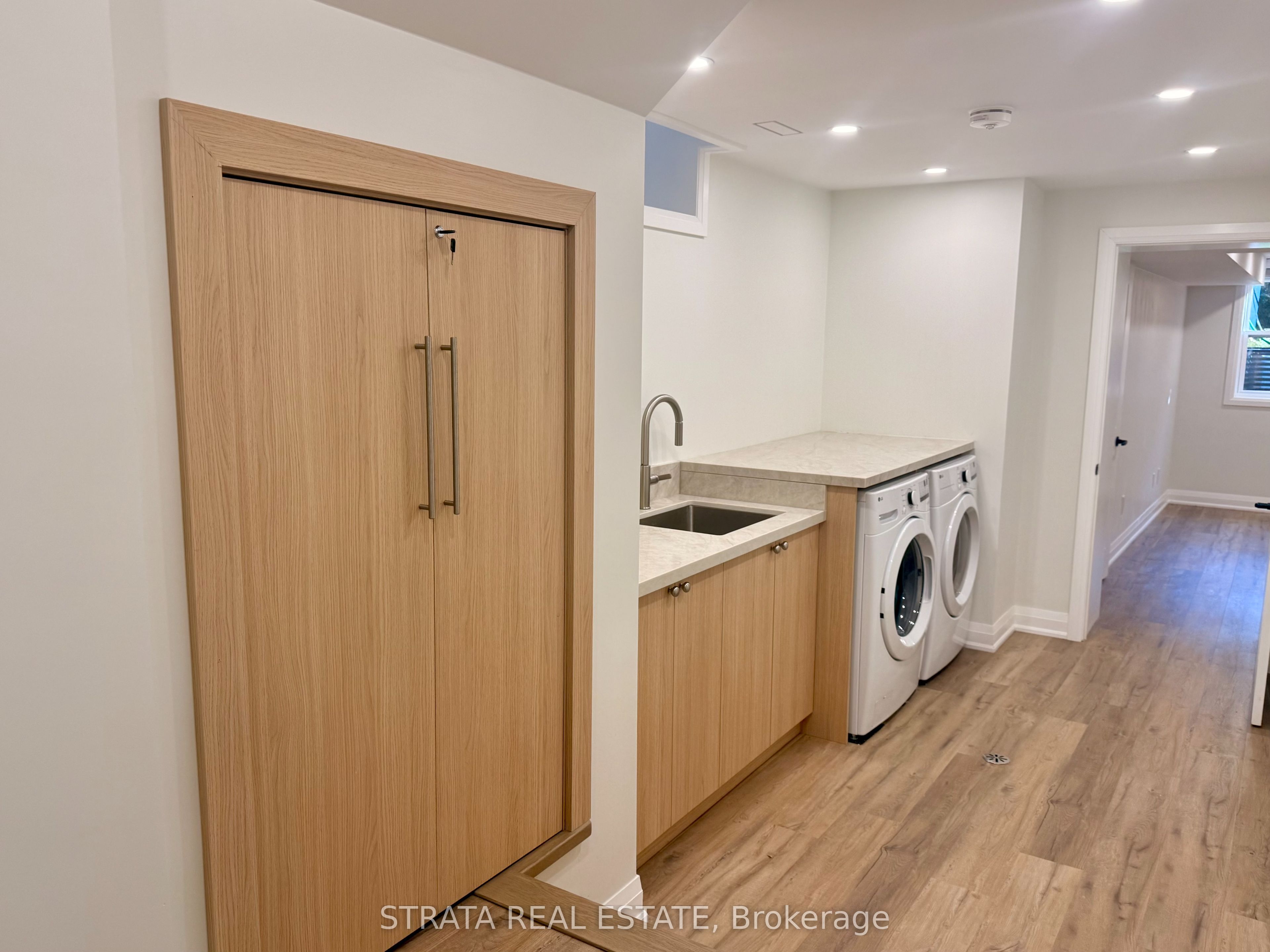 277 Kennedy Avenue, Toronto, ON M6P 3C4 photo 3