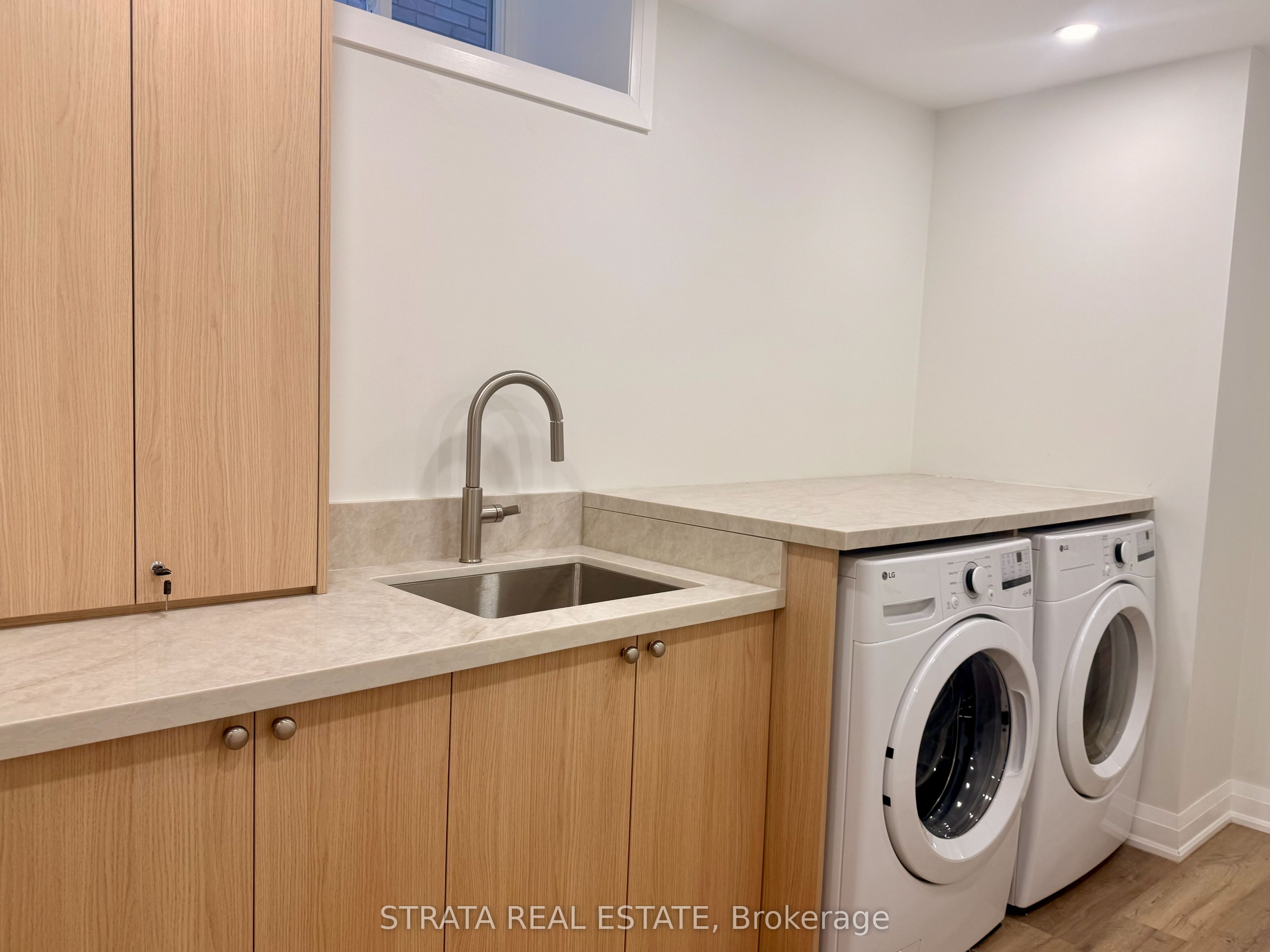 277 Kennedy Avenue, Toronto, ON M6P 3C4 photo 4