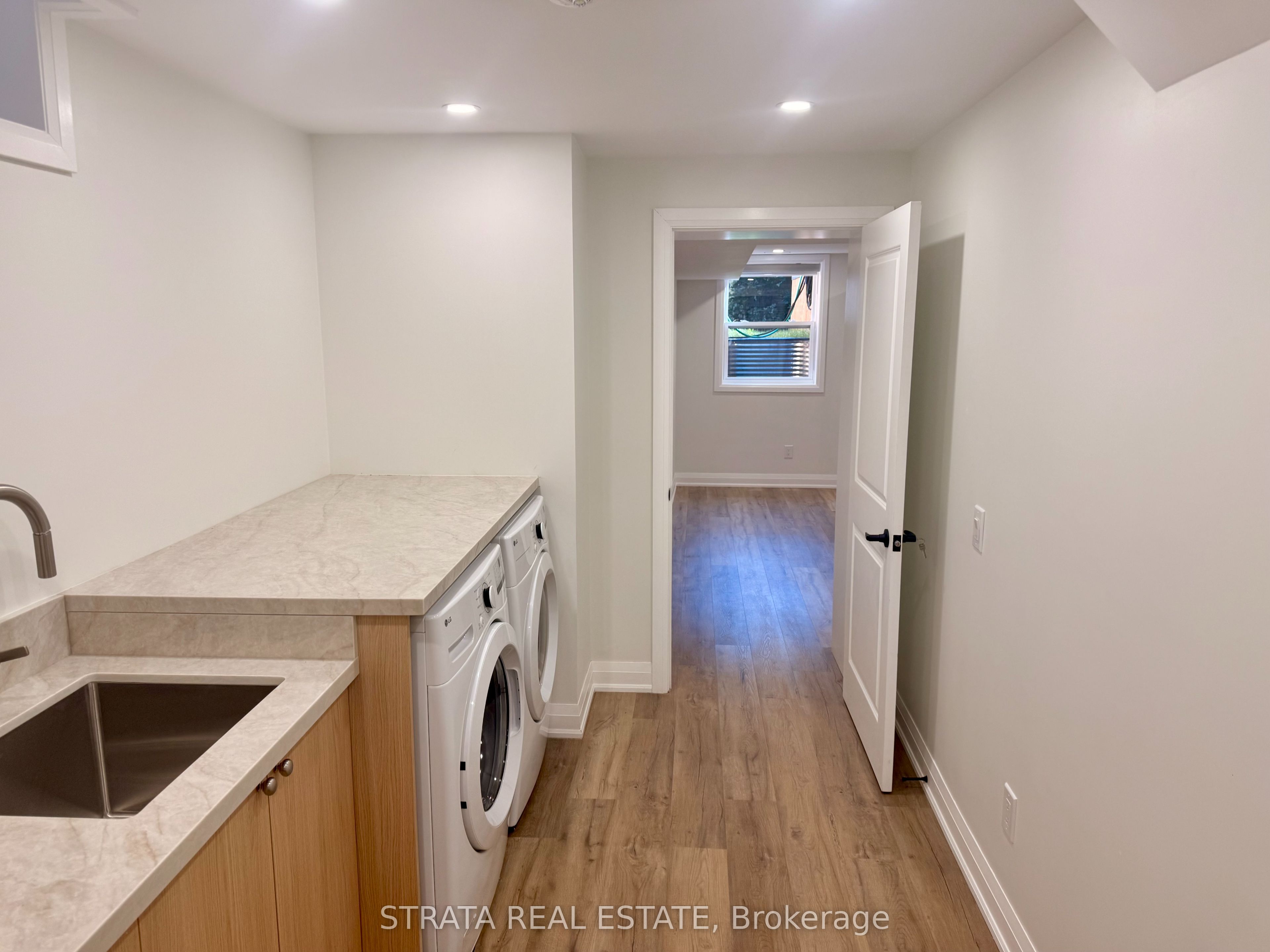 277 Kennedy Avenue, Toronto, ON M6P 3C4 photo 5