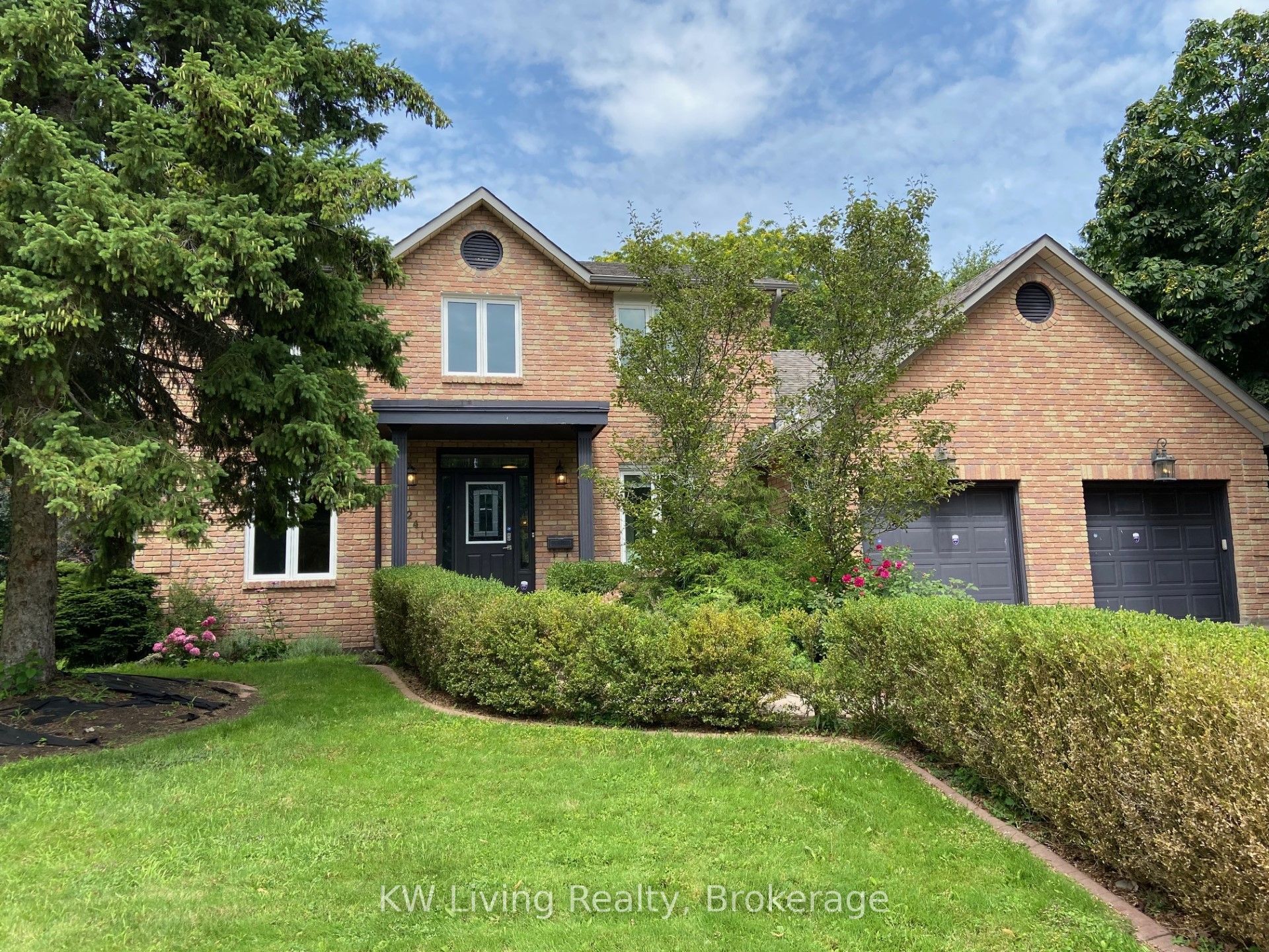 3241 Shoreline Drive E, Oakville, ON L6L 5Z1