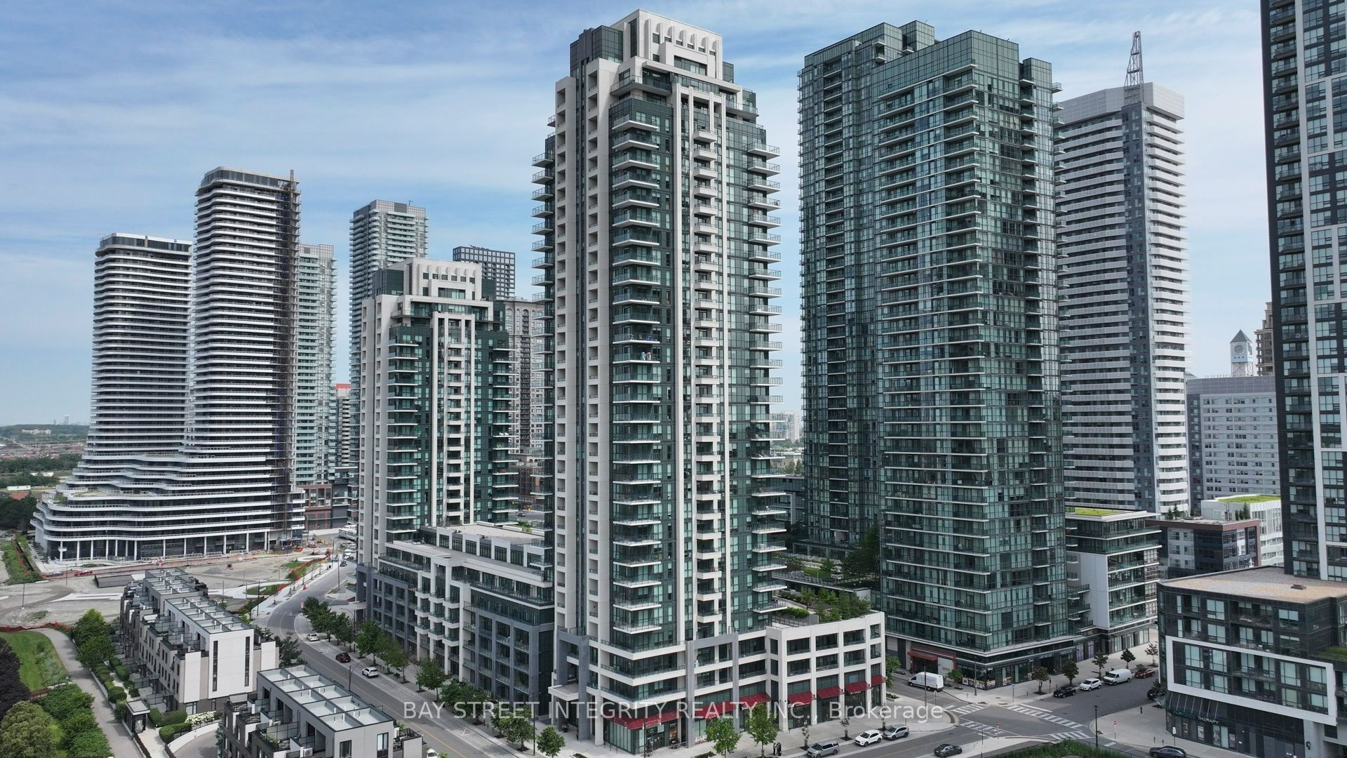 4055 Parkside Village Drive 2815, Mississauga, ON L5B 0K2 photo 3