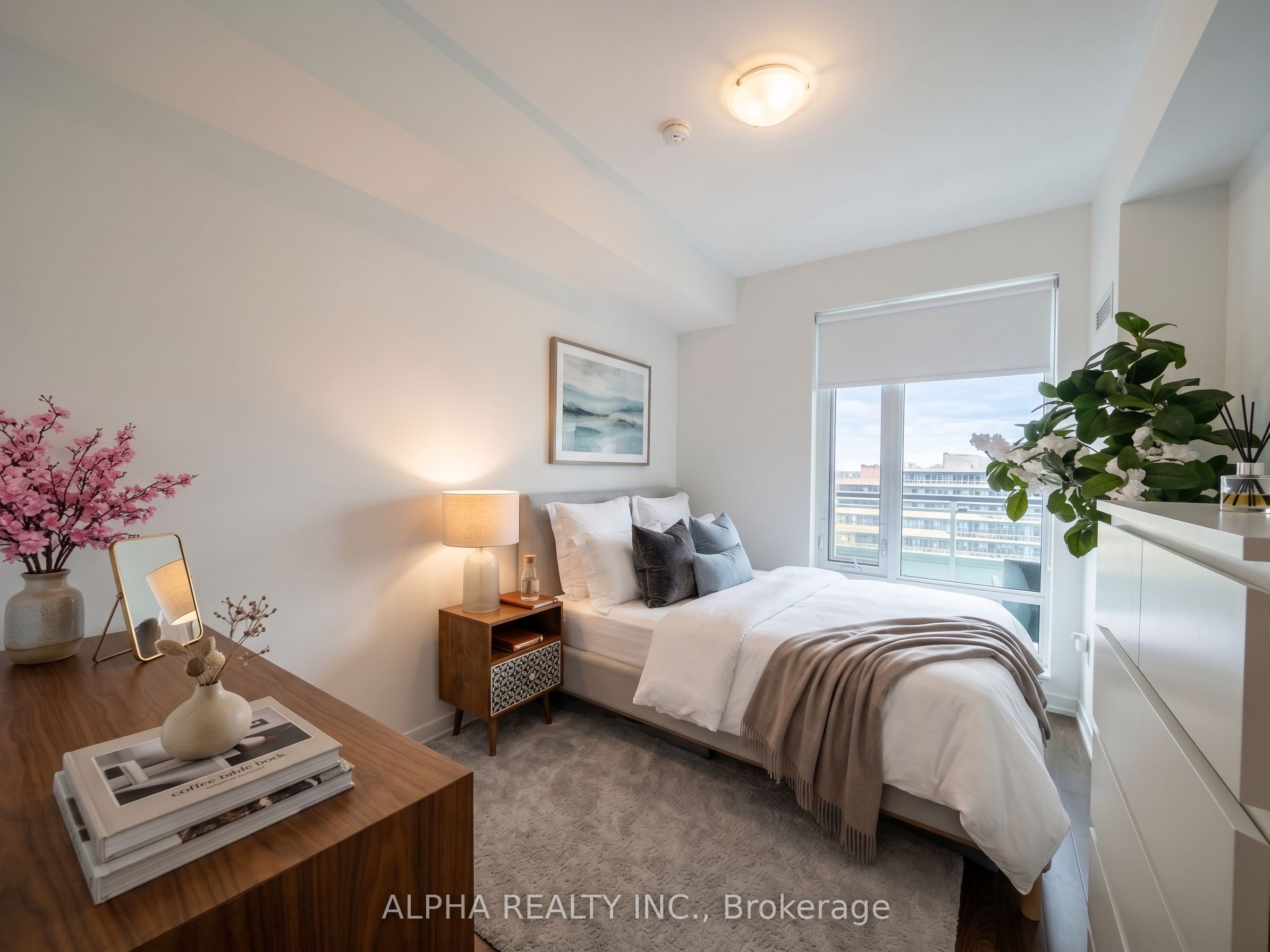 2560 Eglinton Avenue W 1002, Mississauga, ON L5M 0Y3 photo 4