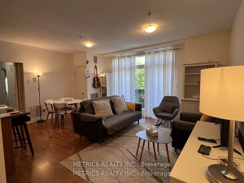459 Kerr Street 201, Oakville, ON L6K 3C2 photo 5