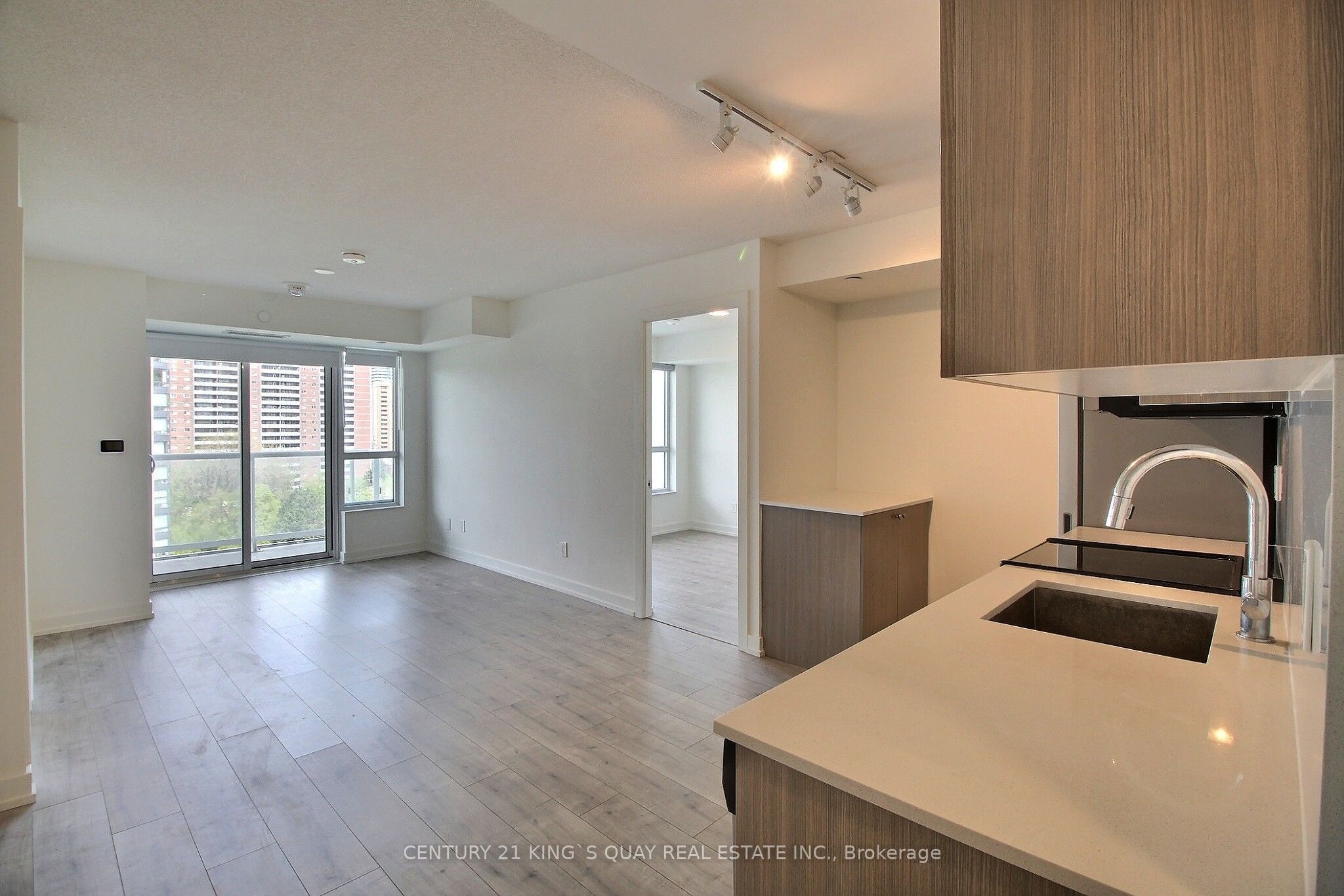 10 Wilby Crescent 907, Toronto, ON M9N 0B6 photo 4
