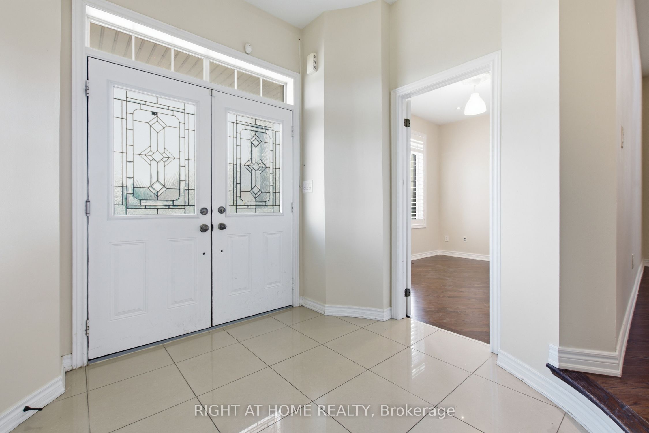4713 Thomas Alton Boulevard, Burlington, ON L7M 0K5 photo 4