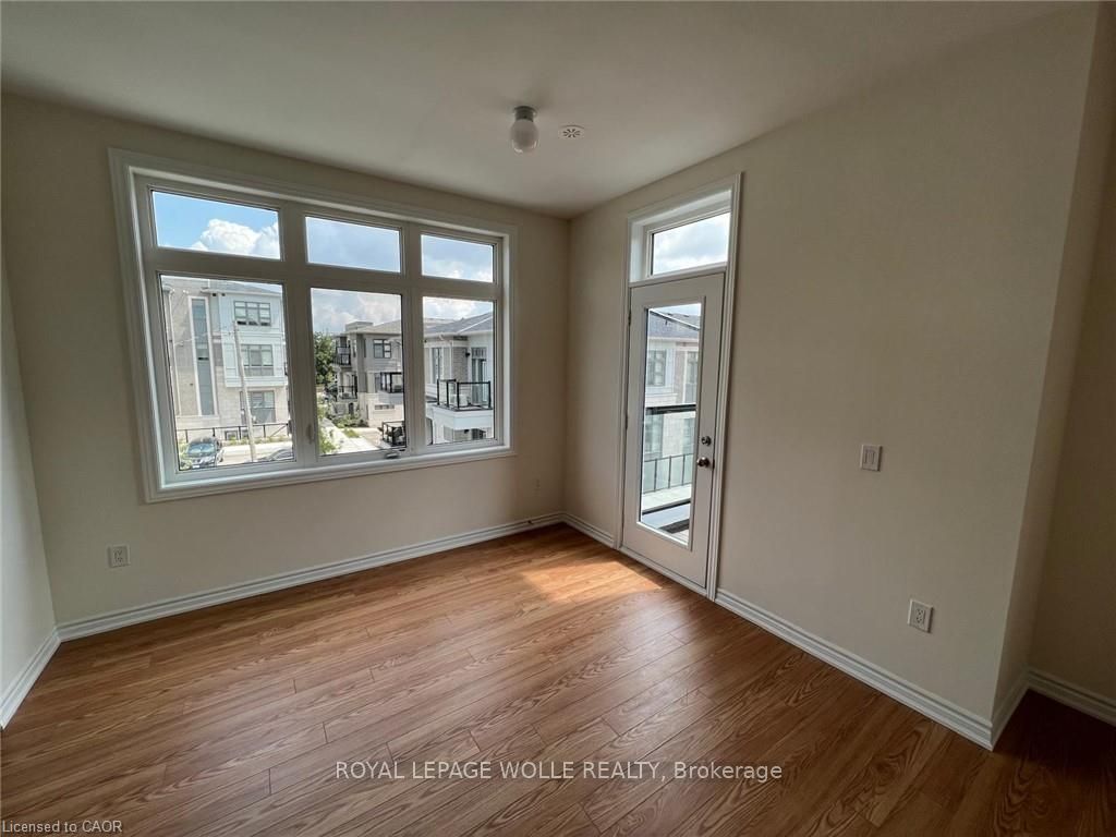 10 HALLIFORD Place 32, Brampton, ON L6P 4R1 photo 5