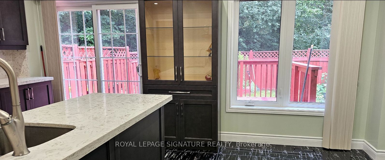 213 Fernforest Drive, Brampton, ON L6R 1T7 photo 3
