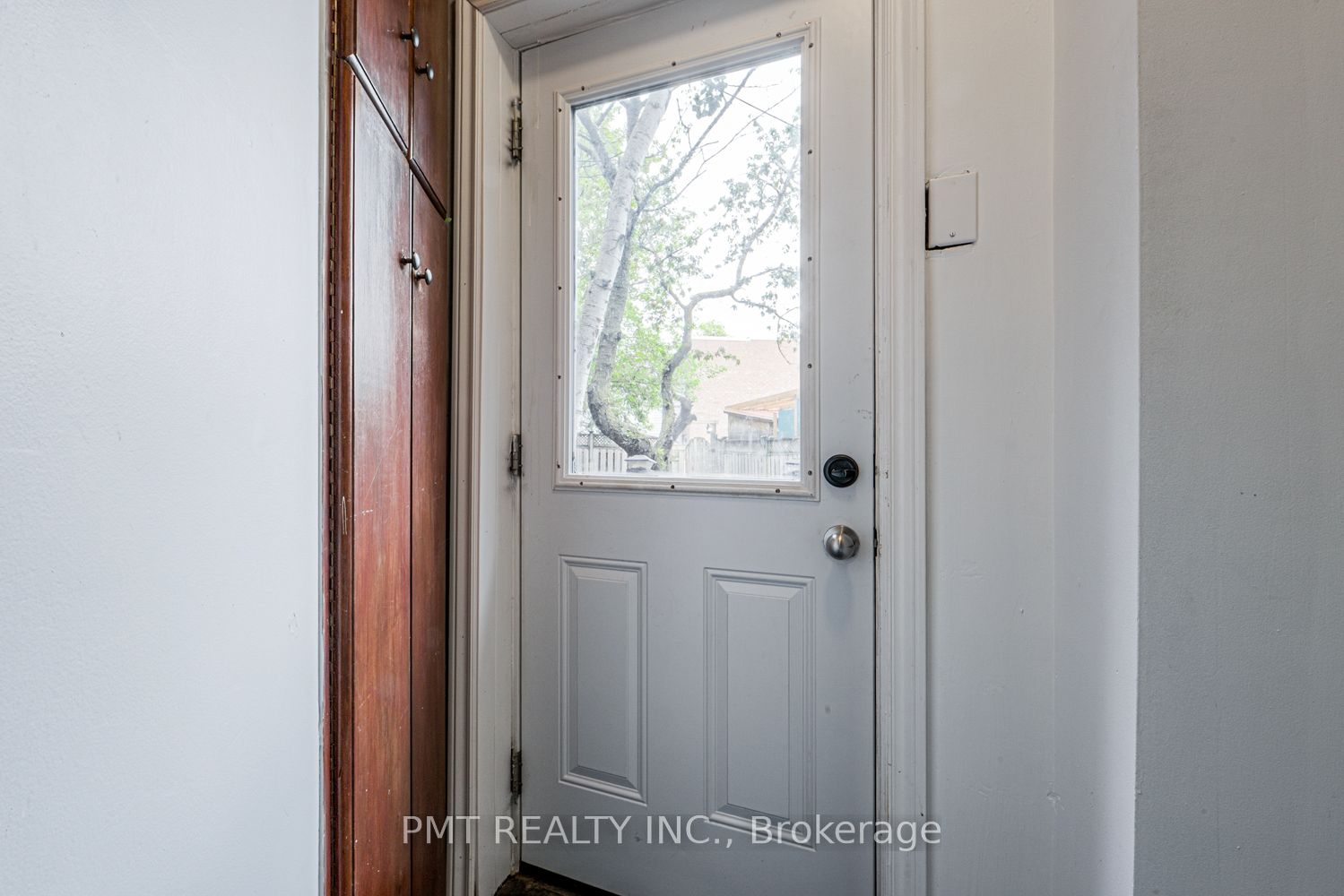 2045 Davenport Road Upper, Toronto, ON M6N 1C5 photo 2