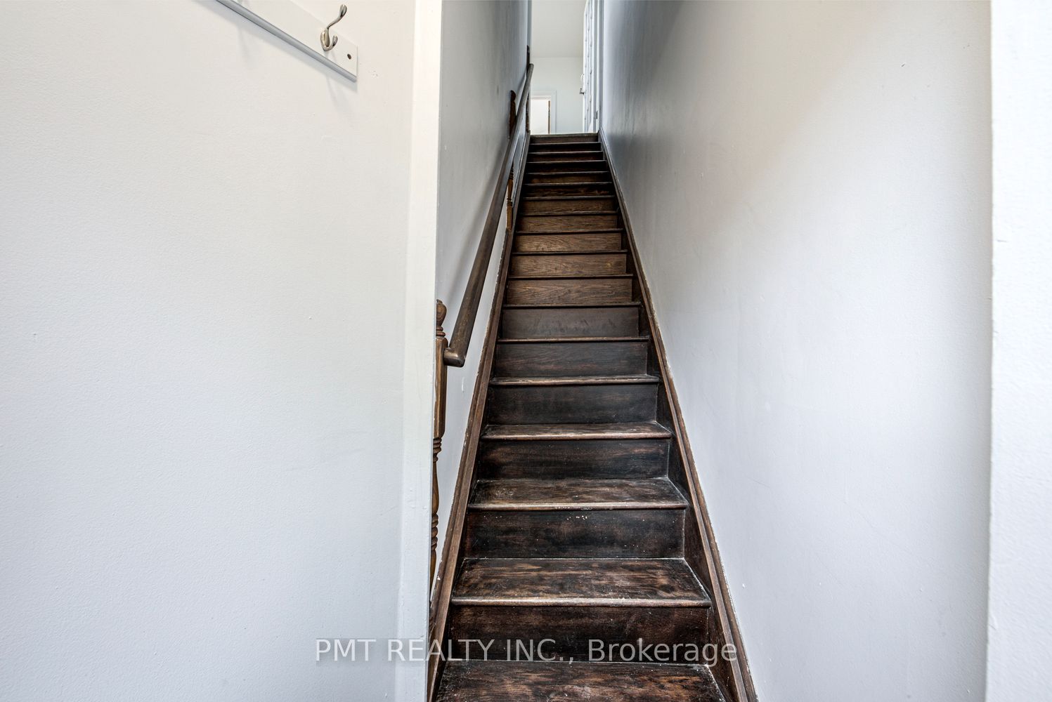 2045 Davenport Road Upper, Toronto, ON M6N 1C5 photo 3