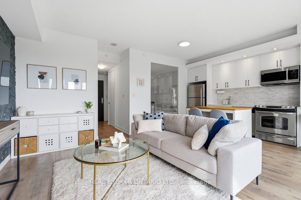 165 Legion Road 825, Toronto, ON M8Y 0B3