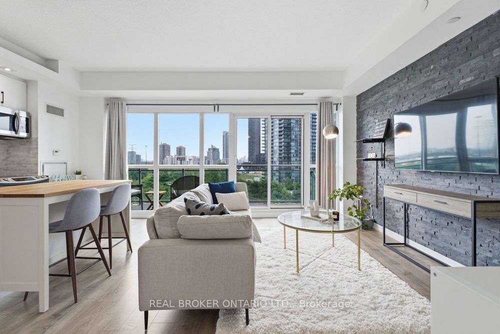 165 Legion Road 825, Toronto, ON M8Y 0B3 photo 3