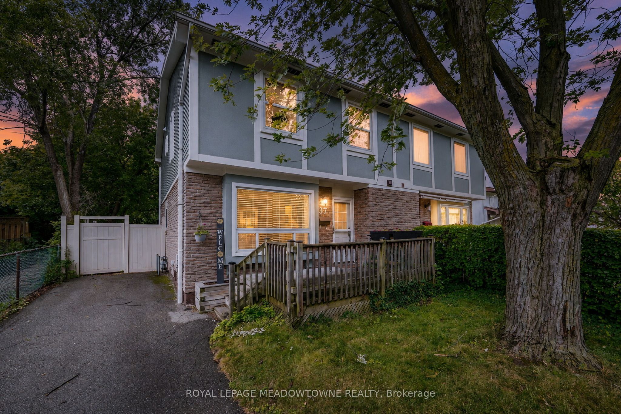37 Salisbury Circle, Brampton, ON L6V 2Z4 photo 2