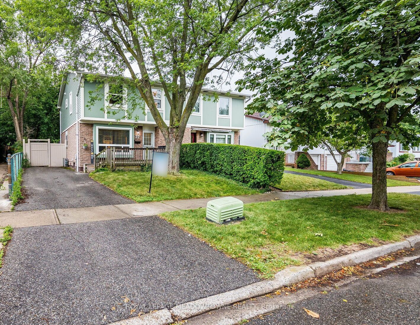 37 Salisbury Circle, Brampton, ON L6V 2Z4 photo 3