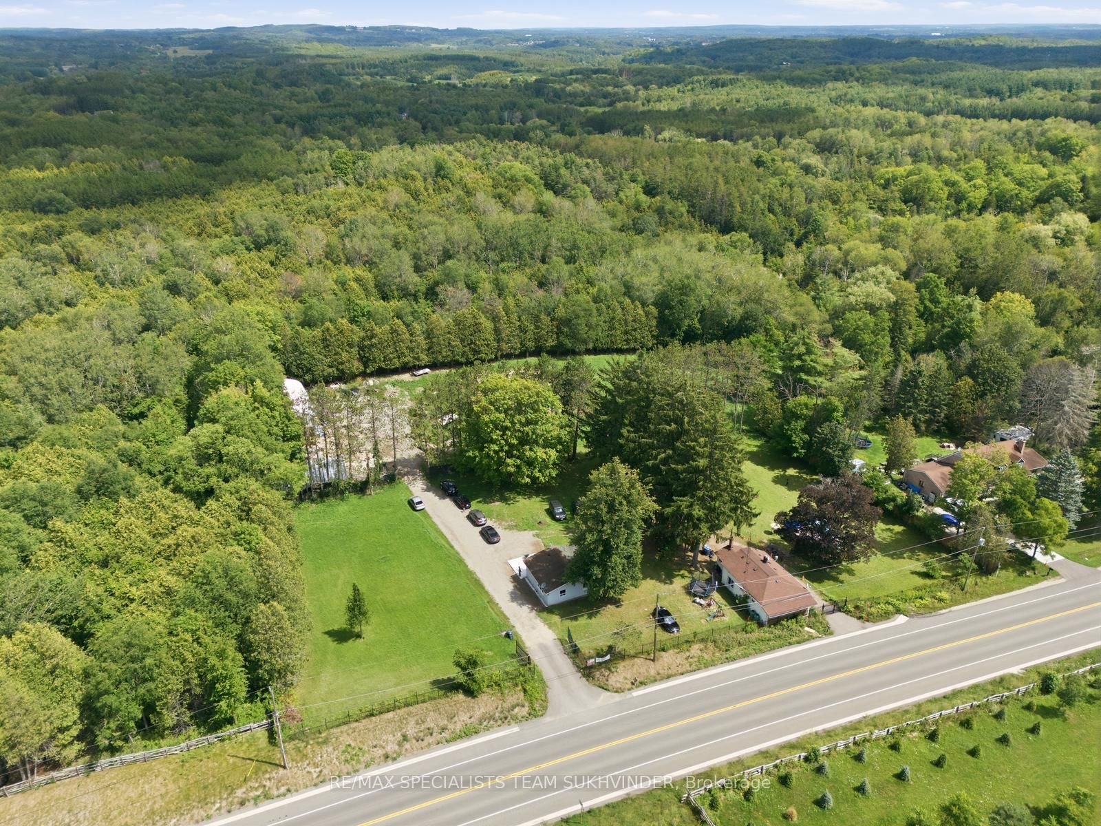 17043 The Gore Road, Caledon, ON L7E 0X6 photo 2