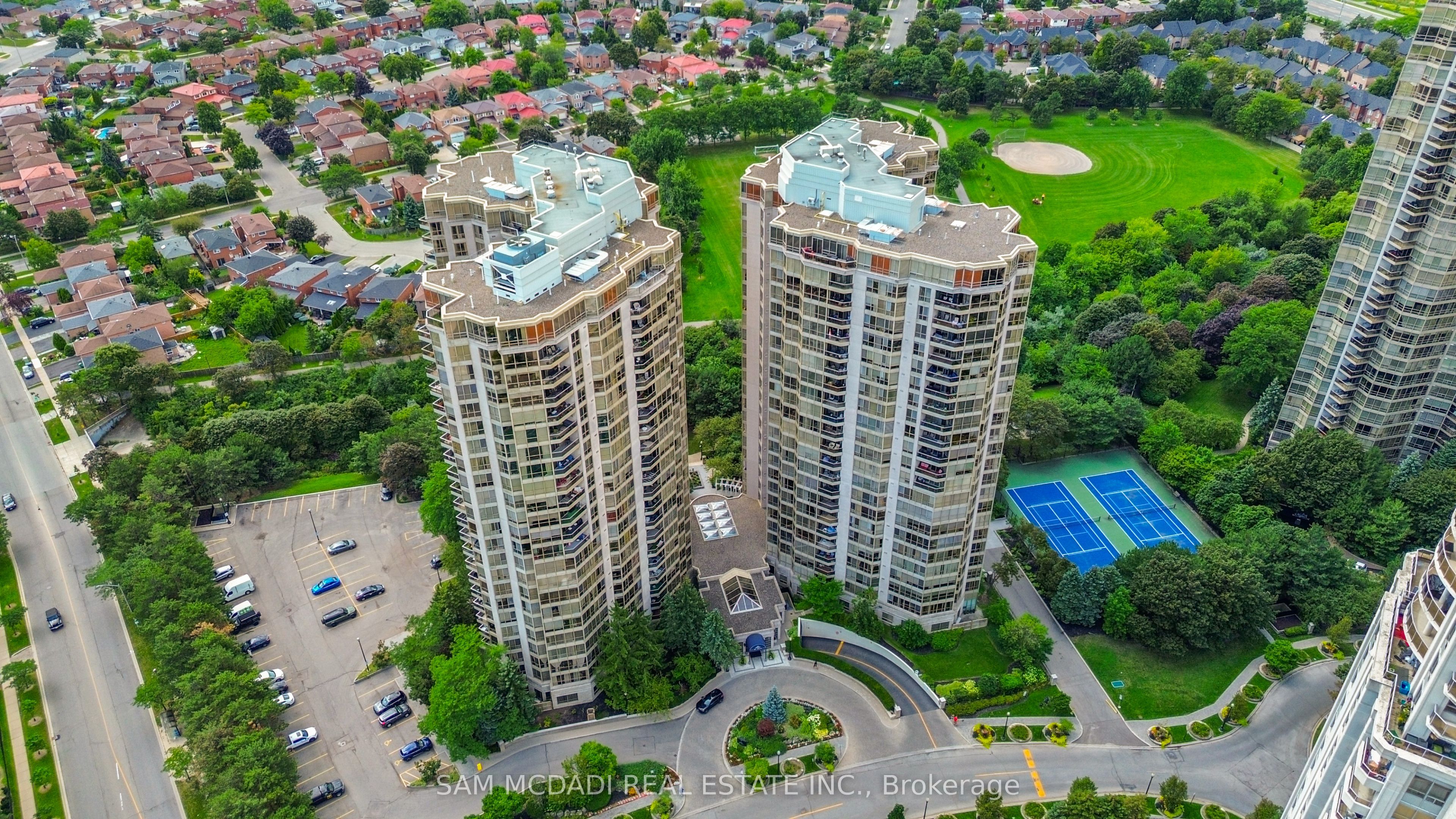 55 Kingsbridge Garden Circle 2305, Mississauga, ON L5R 1Y1