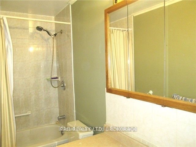 11 Judith Crescent, Brampton, ON L6S 3J3 photo 5
