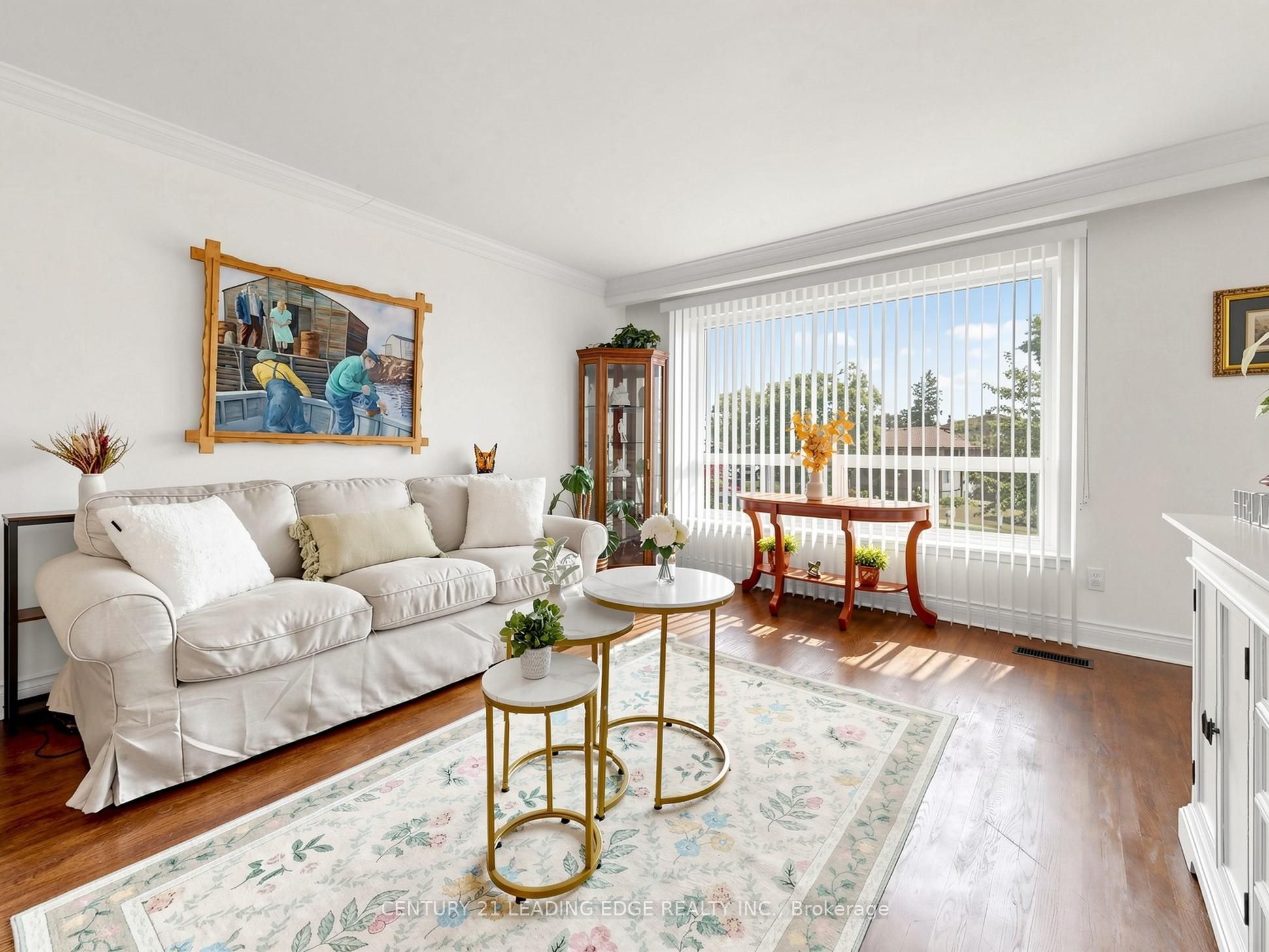 17 Tinton Crescent, Toronto, ON M9V 2H9 photo 5