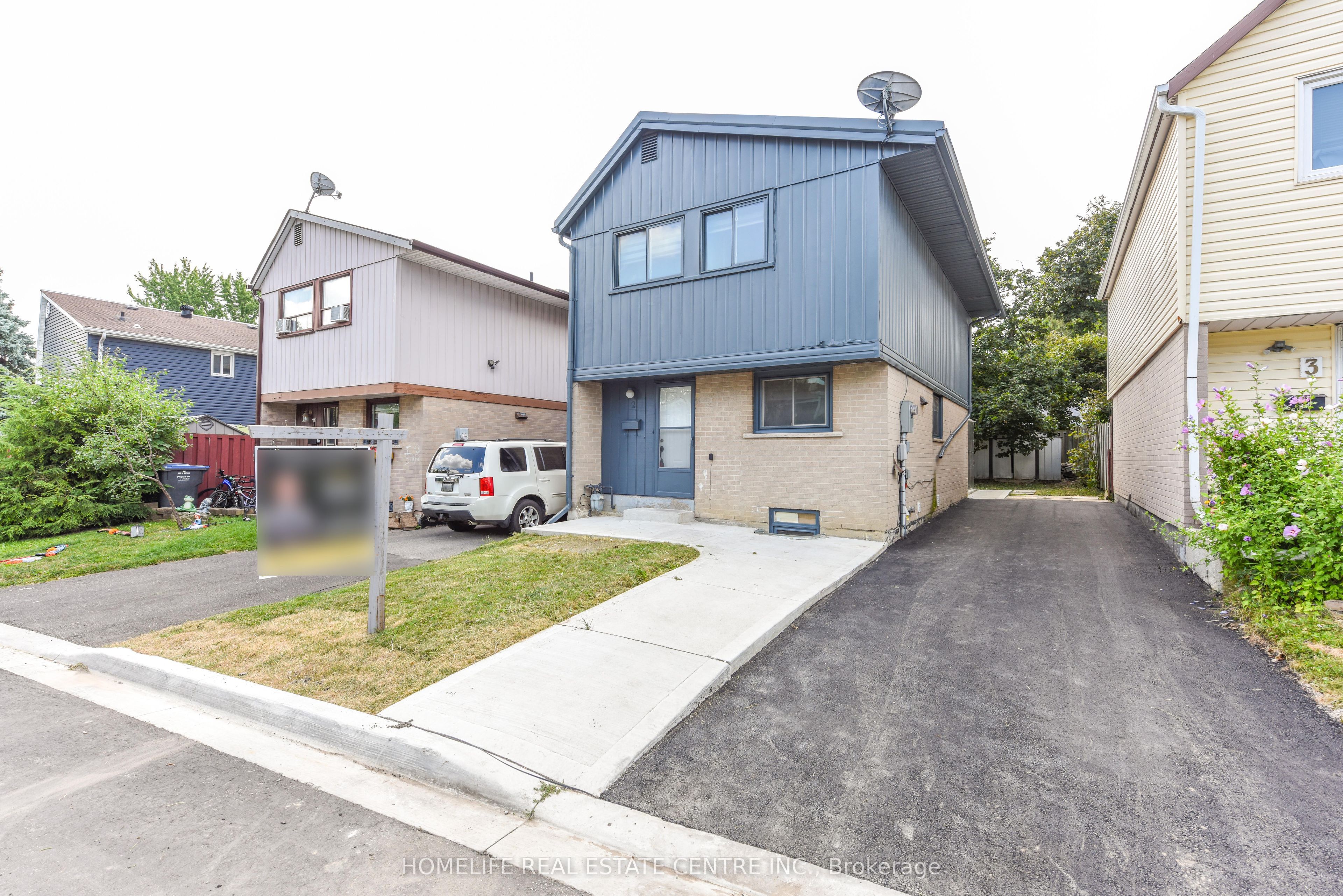 2 Hilda Court, Brampton, ON L6S 2C1 photo 4