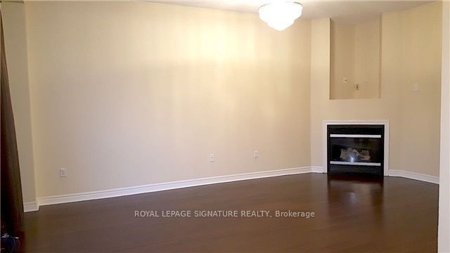 5641 Watersfield Avenue, Mississauga, ON L5M 7E9 photo 4